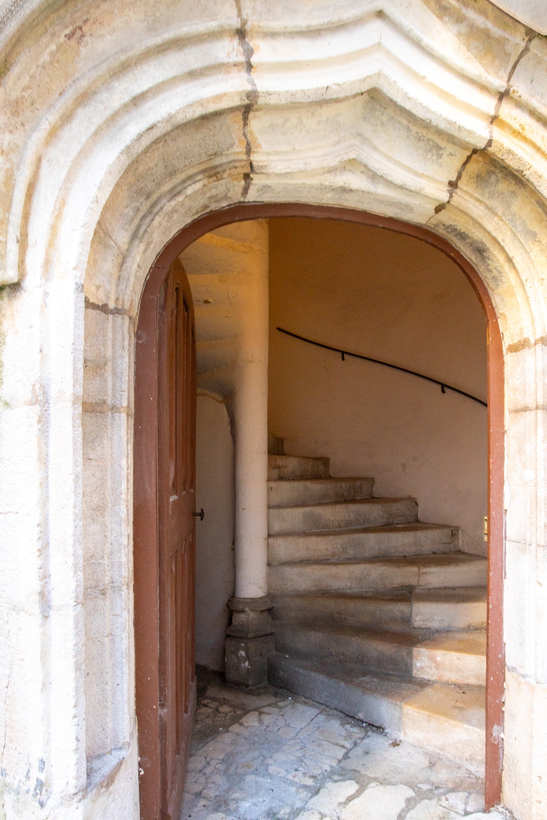  Beaune. Magnificent historic apartment overlooking an inner courtyard. - 物件實景