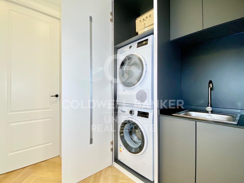 Madrid, Comunidad de Madrid, ES, 3 Bedrooms Bedrooms, ,3 BathroomsBathrooms,Residential,For Sale,1684616