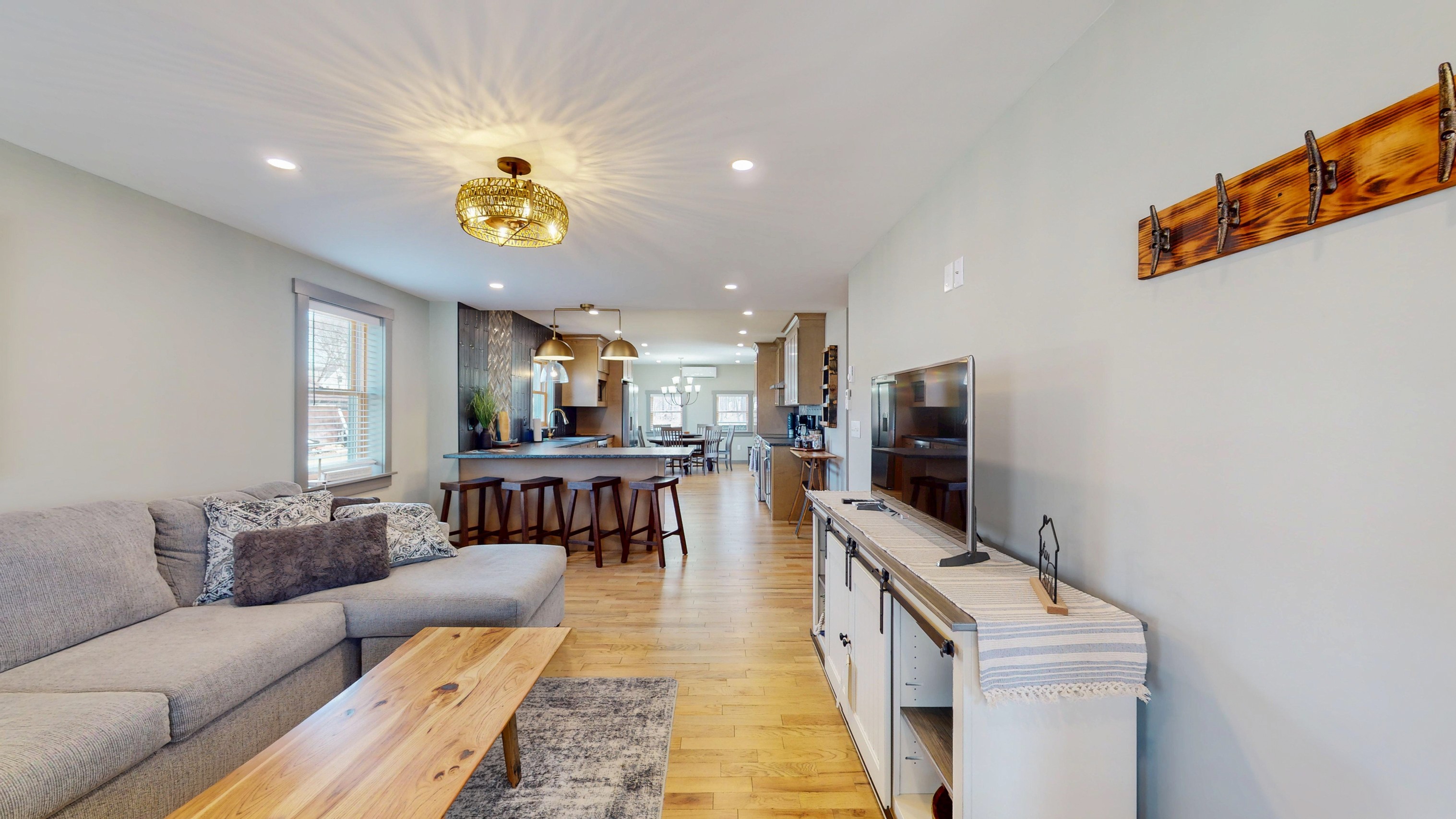  46 Water Street, Ticonderoga, NY, 12883 - 物件實景