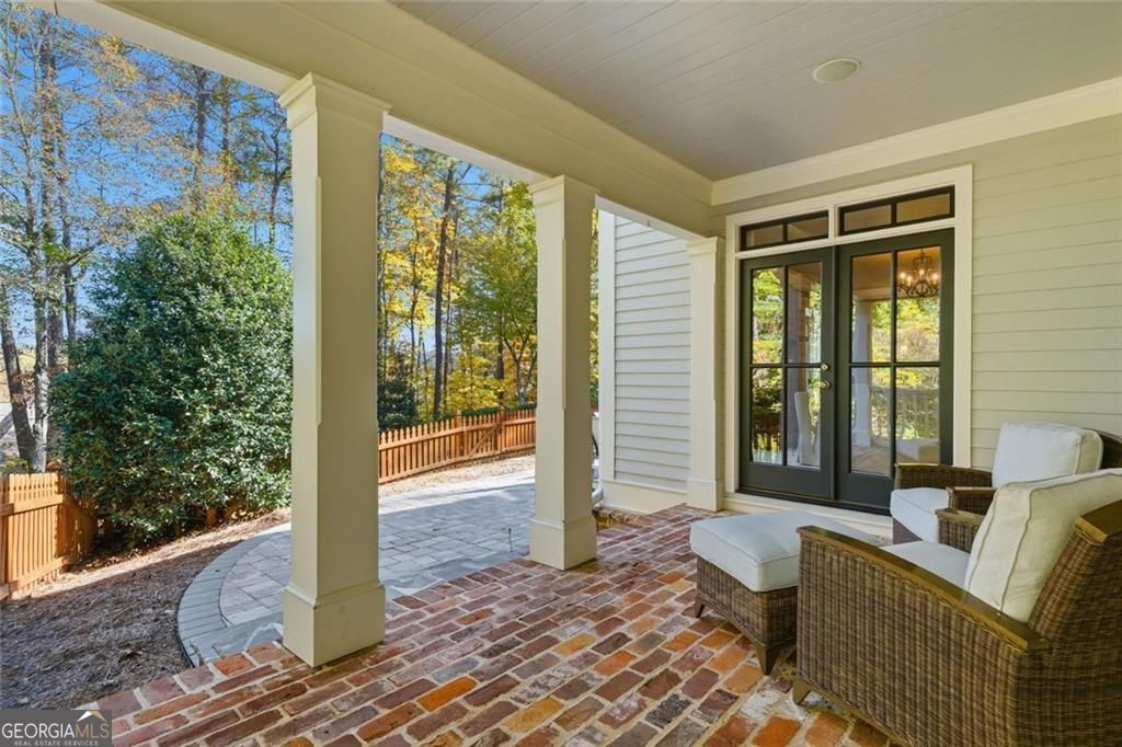 Kennesaw, Georgia, 30152, United States, 5 Bedrooms Bedrooms, ,3 BathroomsBathrooms,Residential,For Sale,1988783