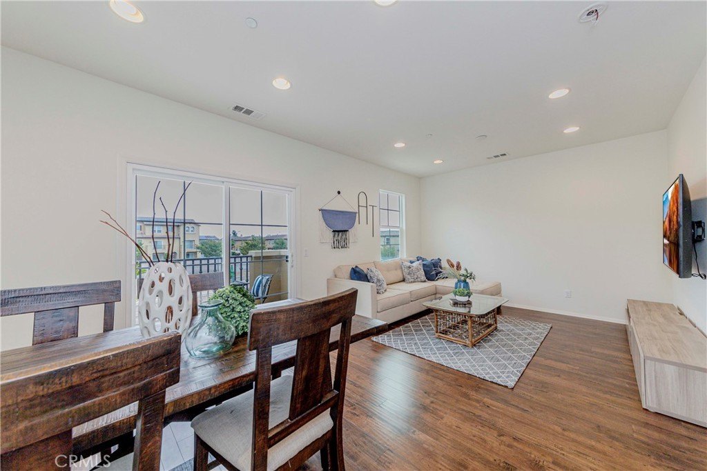 Santa Fe Springs, California, 90670, United States, 4 Bedrooms Bedrooms, ,3 BathroomsBathrooms,Residential,For Sale,1849059