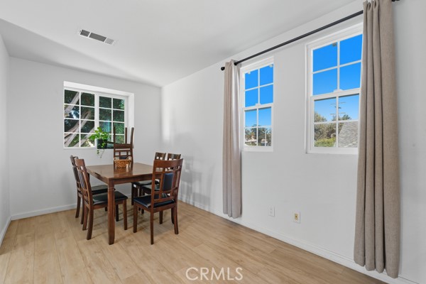 Los Angeles, California, 90007, United States, ,Residential,For Sale,1979560