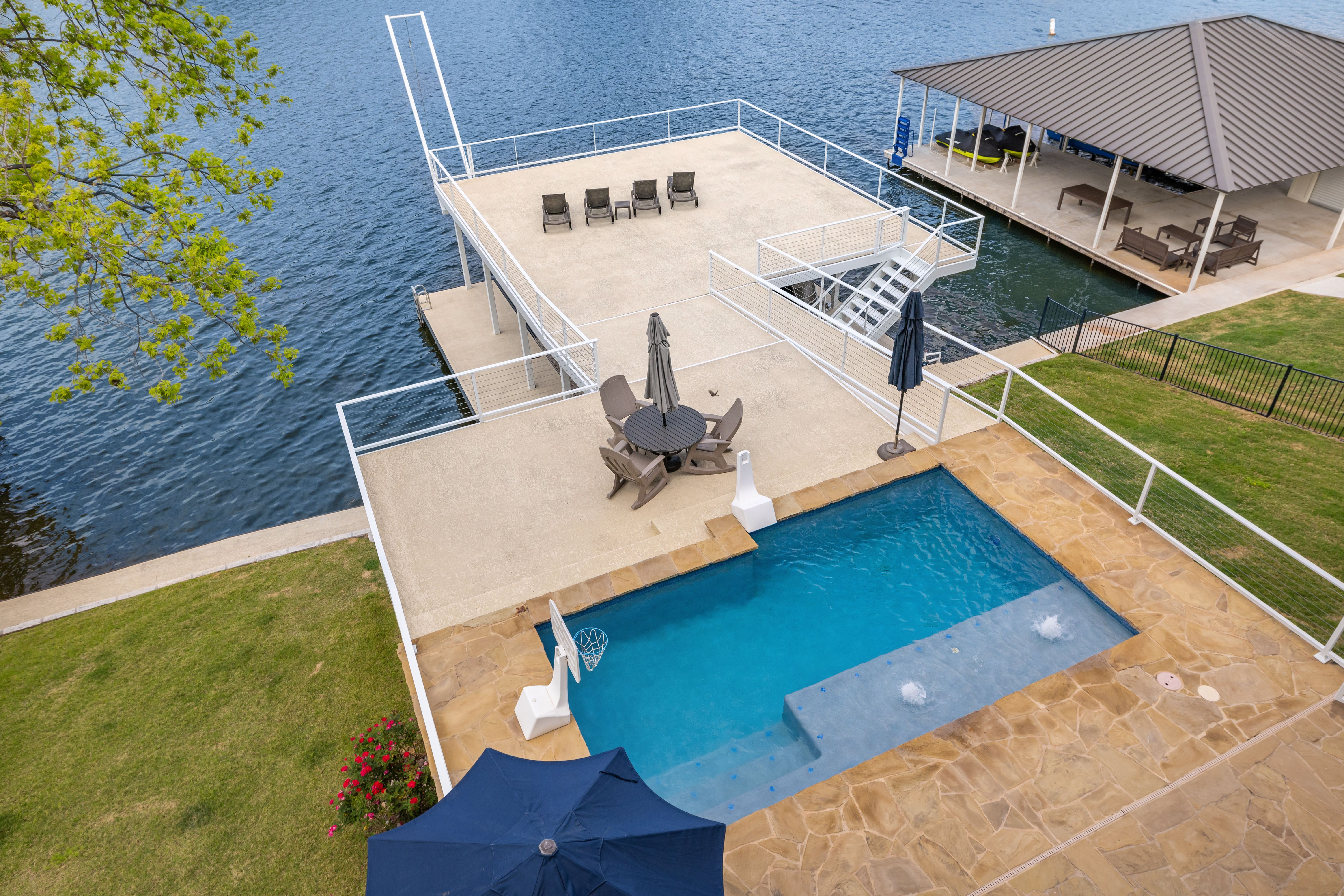  Waterfront Living on Lake LBJ - 物件實景