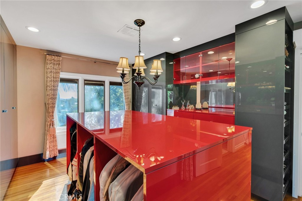 San Marino, California, 91108, United States, 5 Bedrooms Bedrooms, ,6 BathroomsBathrooms,Residential,For Sale,1686890