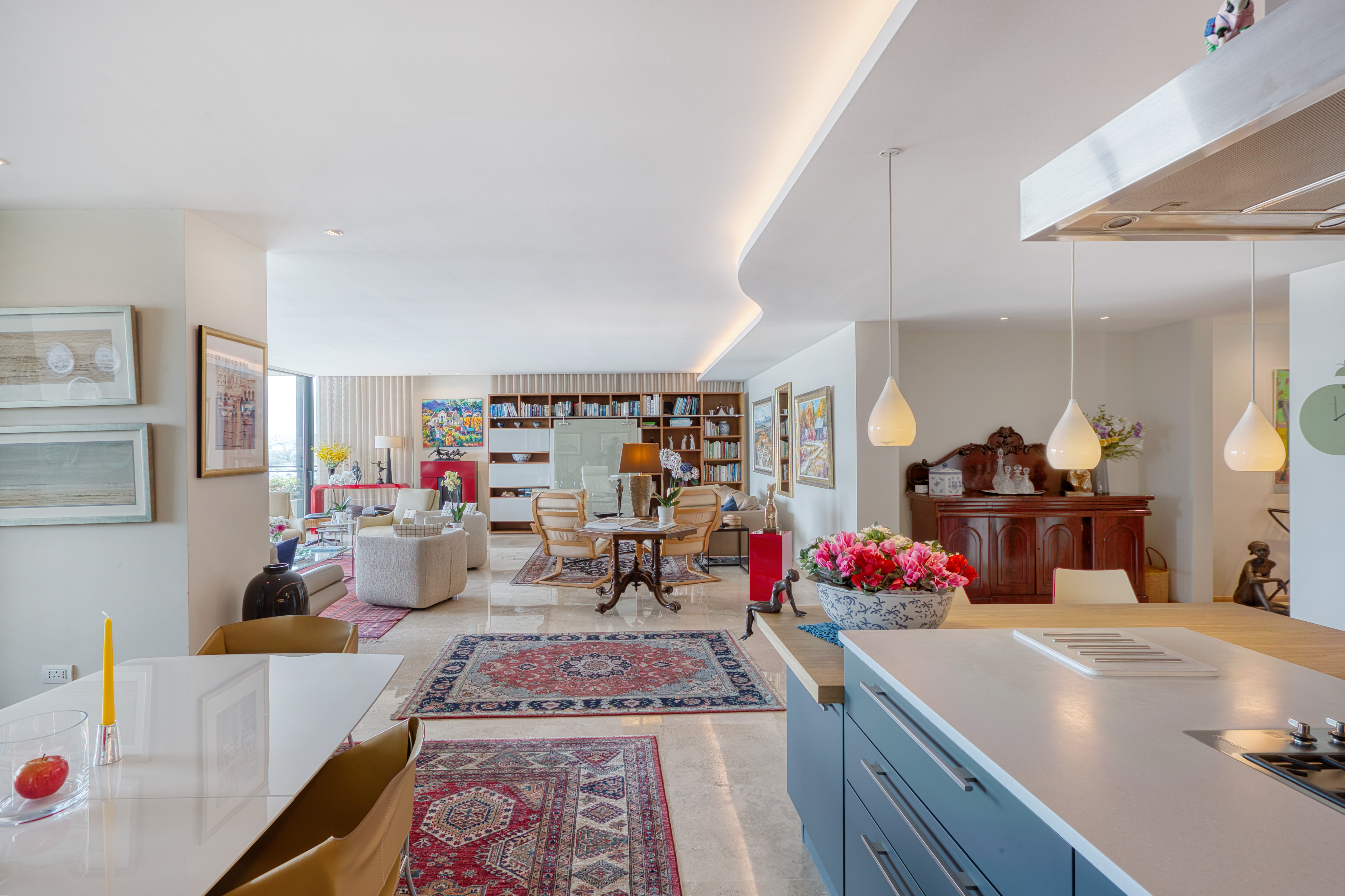  One of a Kind Waterfront Apartment with Exceptional Views - 物件實景