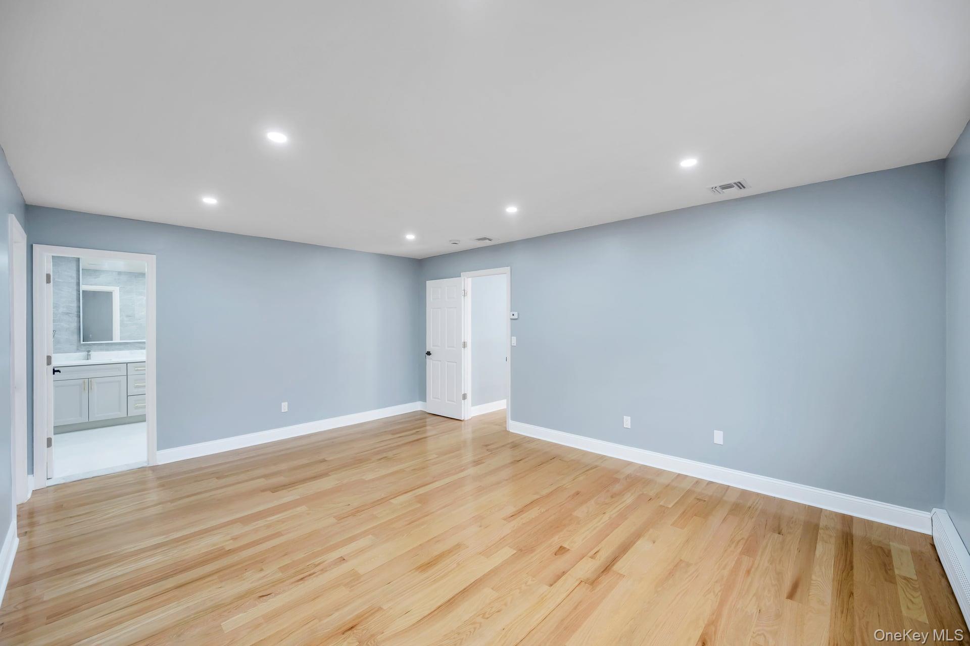 Selden, New York, 11784, United States, 4 Bedrooms Bedrooms, ,3 BathroomsBathrooms,Residential,For Sale,1990980