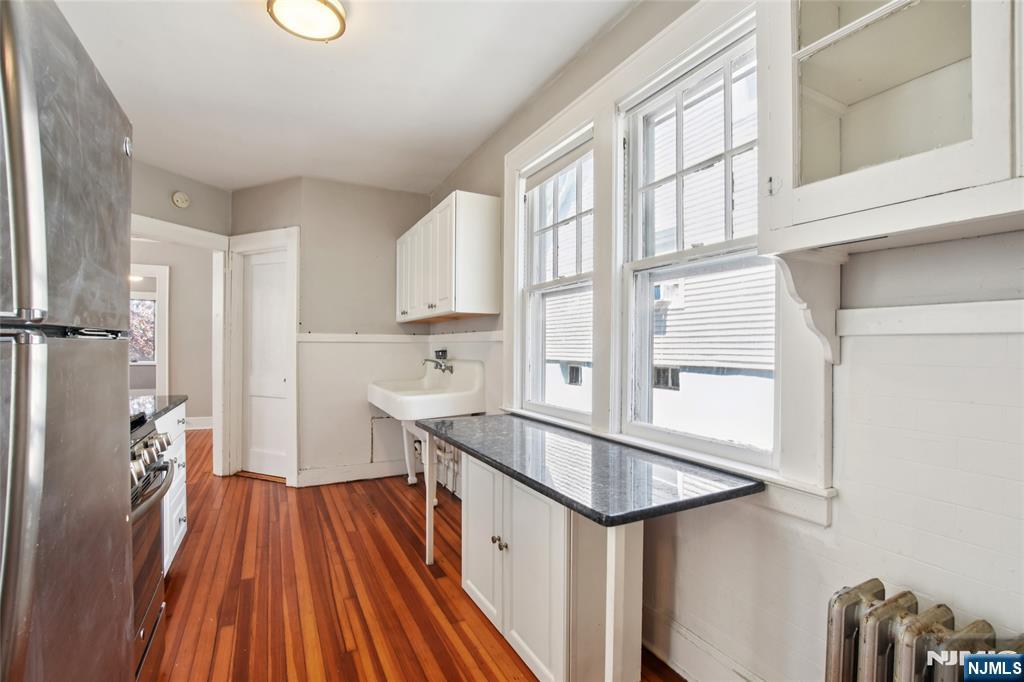Bloomfield, New Jersey, 07003, United States, 4 Bedrooms Bedrooms, ,2 BathroomsBathrooms,Residential,For Sale,1897617