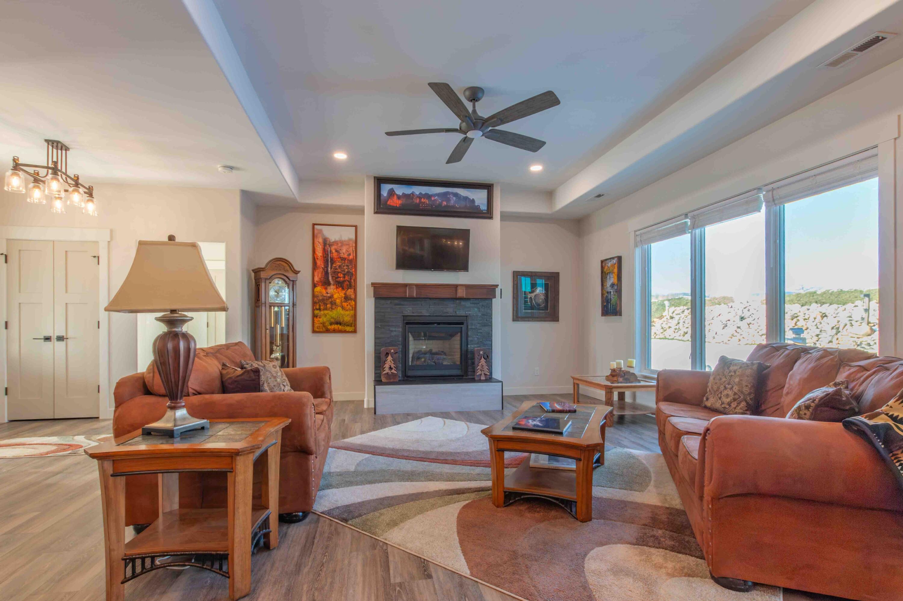 Sheridan, Wyoming, 82801, United States, 3 Bedrooms Bedrooms, ,3 BathroomsBathrooms,Residential,For Sale,2007537