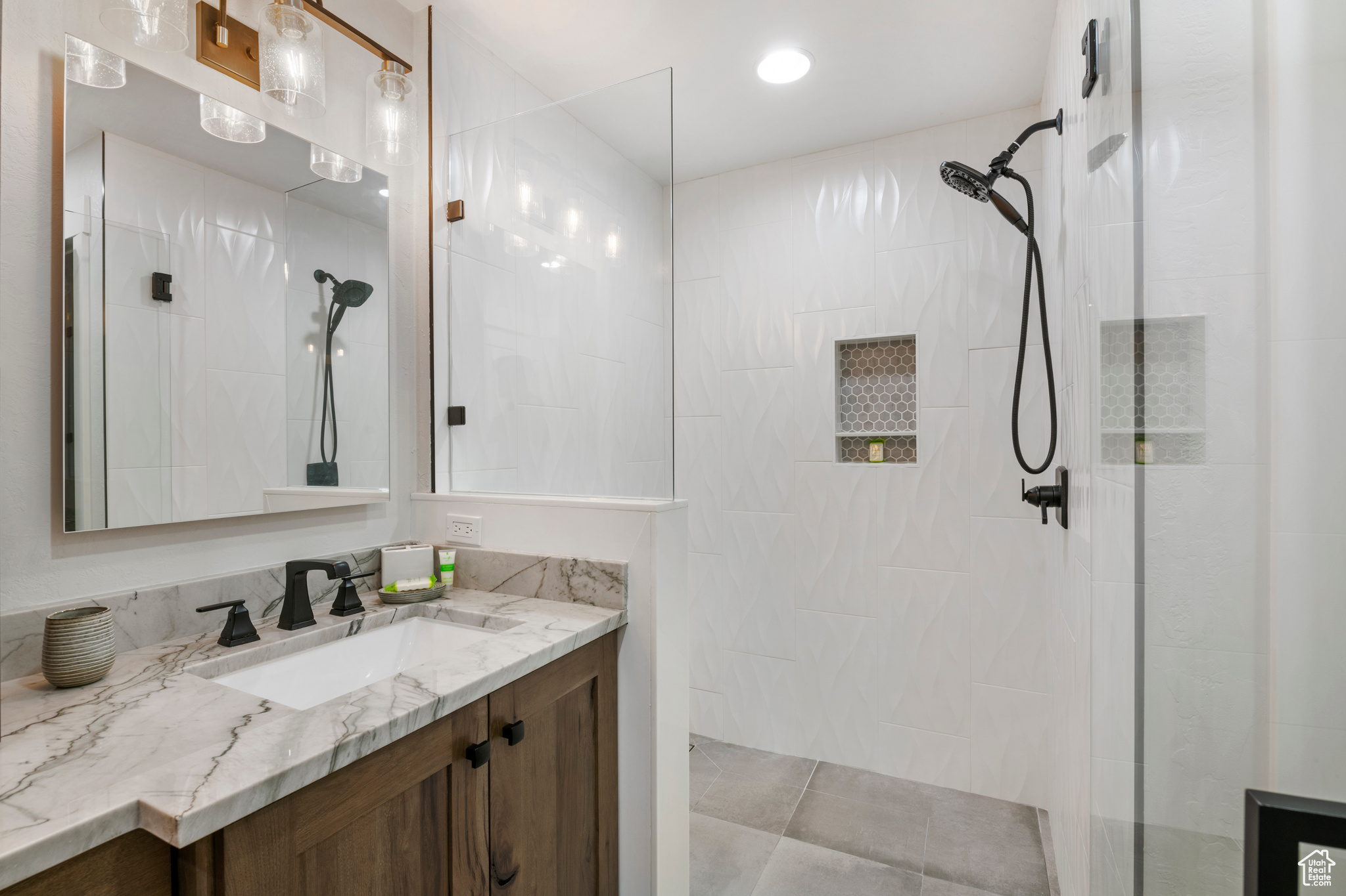 Park City, Utah, 84060, United States, 2 Bedrooms Bedrooms, ,3 BathroomsBathrooms,Residential,For Sale,1900952