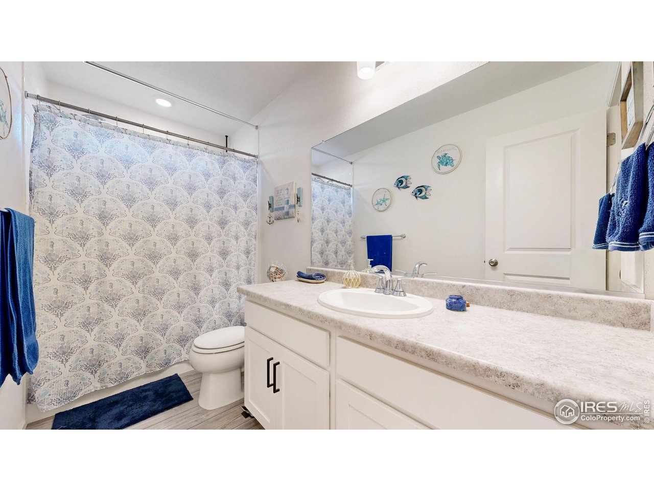 Commerce City, Colorado, 80022, United States, 3 Bedrooms Bedrooms, ,2 BathroomsBathrooms,Residential,For Sale,1987529