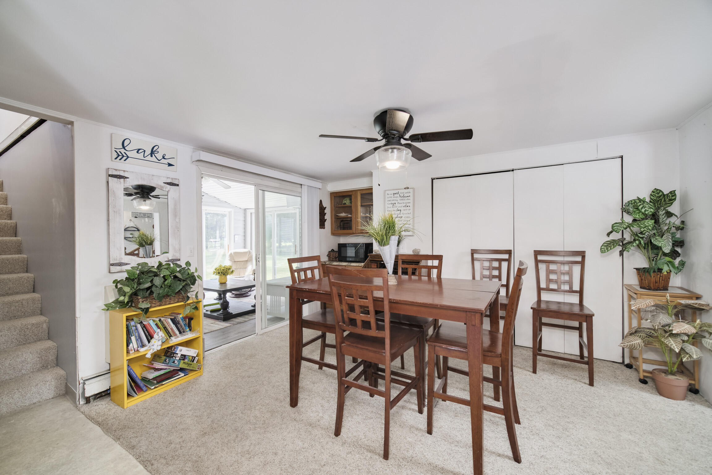 Manistee, Michigan, 49660, United States, 7 Bedrooms Bedrooms, ,3 BathroomsBathrooms,Residential,For Sale,1943241