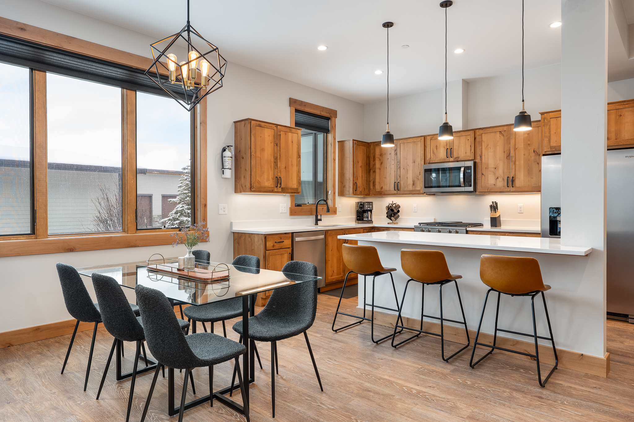  Fully Furnished Luxury Condo in Grand Park - 物件實景