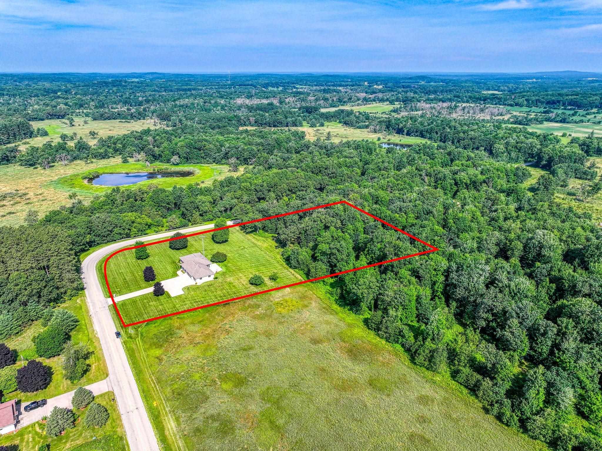 Redgranite, Wisconsin, 54970, United States, 3 Bedrooms Bedrooms, ,3 BathroomsBathrooms,Residential,For Sale,1982577