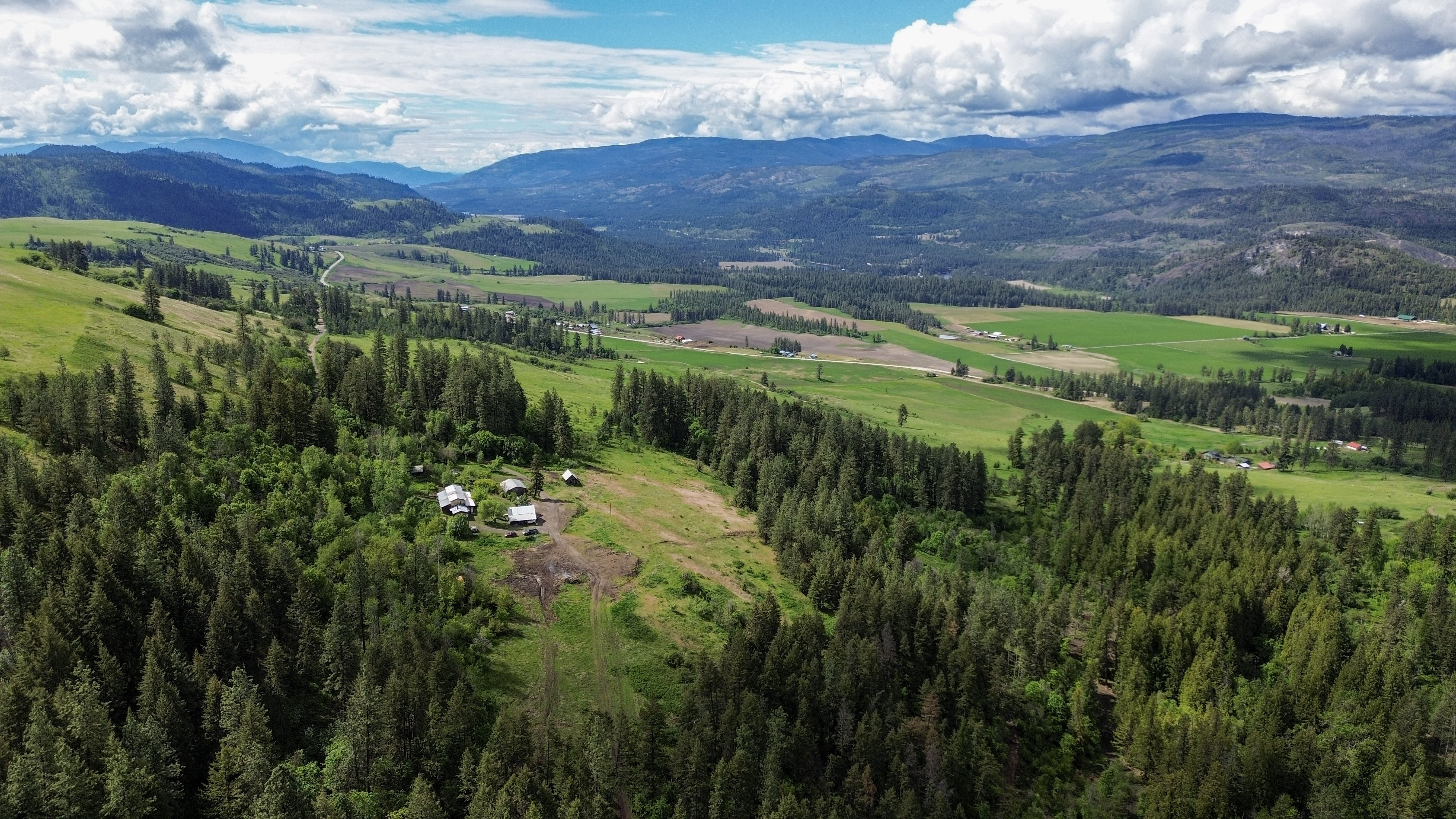 Kettle Falls, Washington, 99141, United States, 3 Bedrooms Bedrooms, ,2 BathroomsBathrooms,Residential,For Sale,1985709