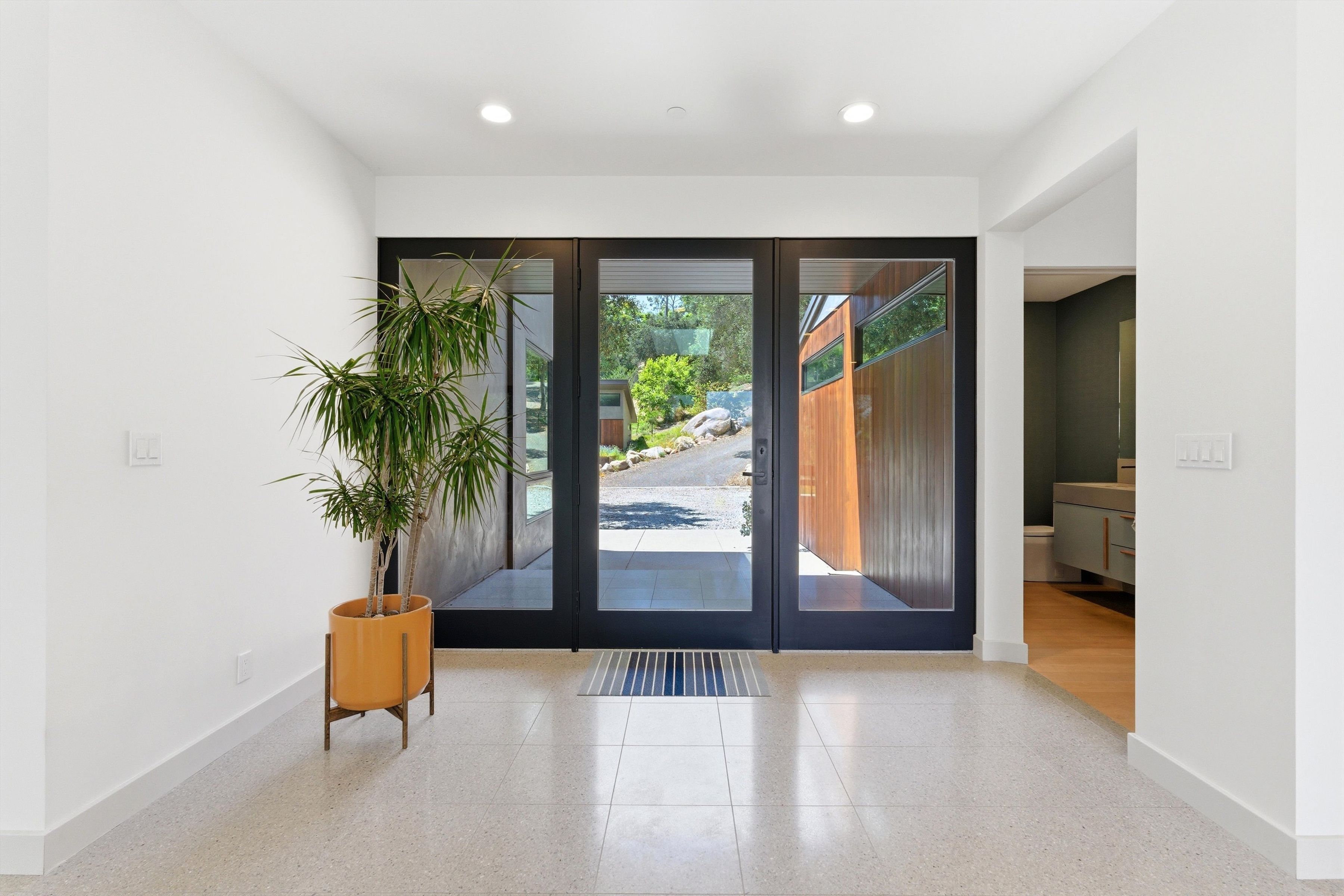  3860 Madison Rd - 物件實景