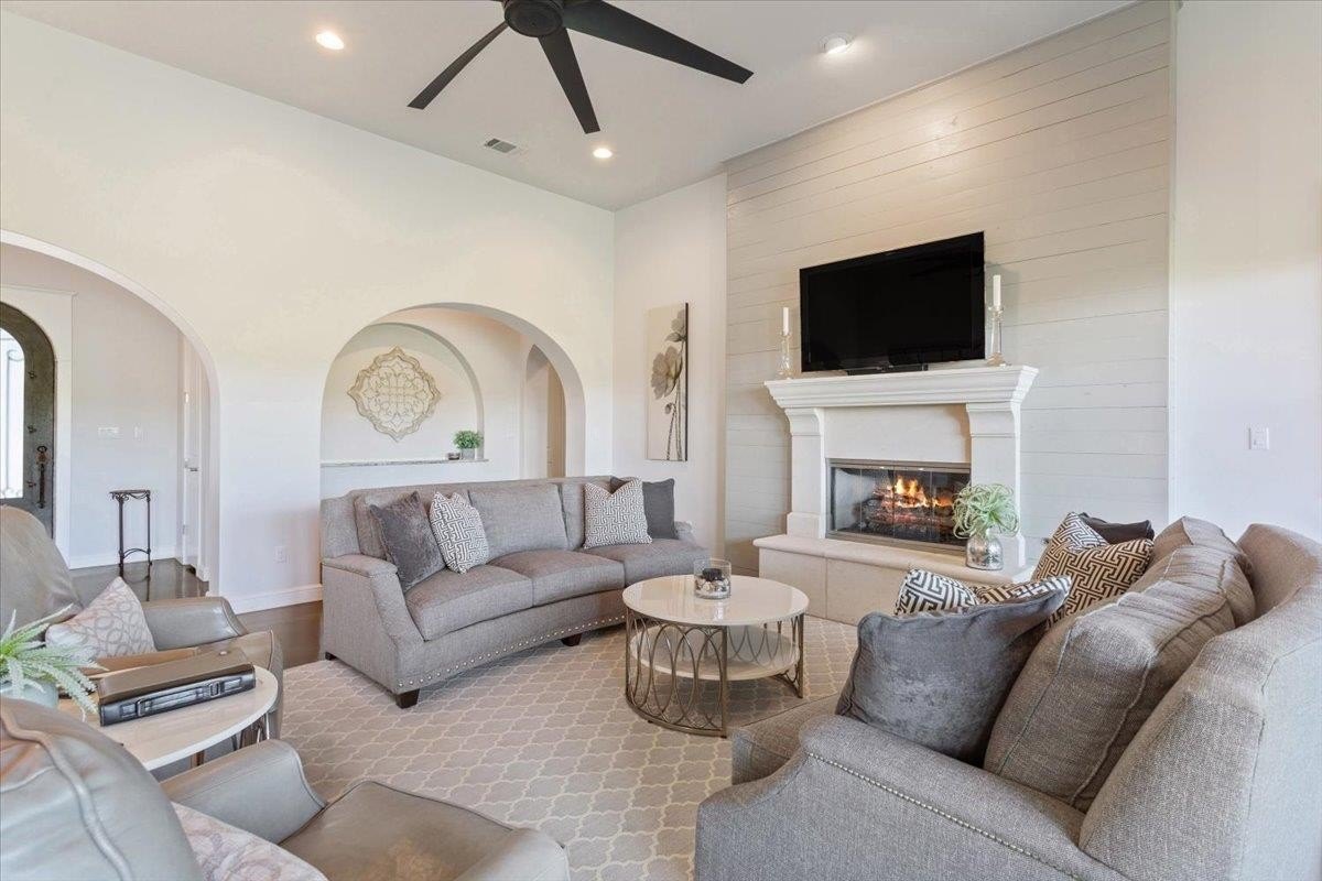 Georgetown, Texas, 78628, United States, 3 Bedrooms Bedrooms, ,3 BathroomsBathrooms,Residential,For Sale,1978872