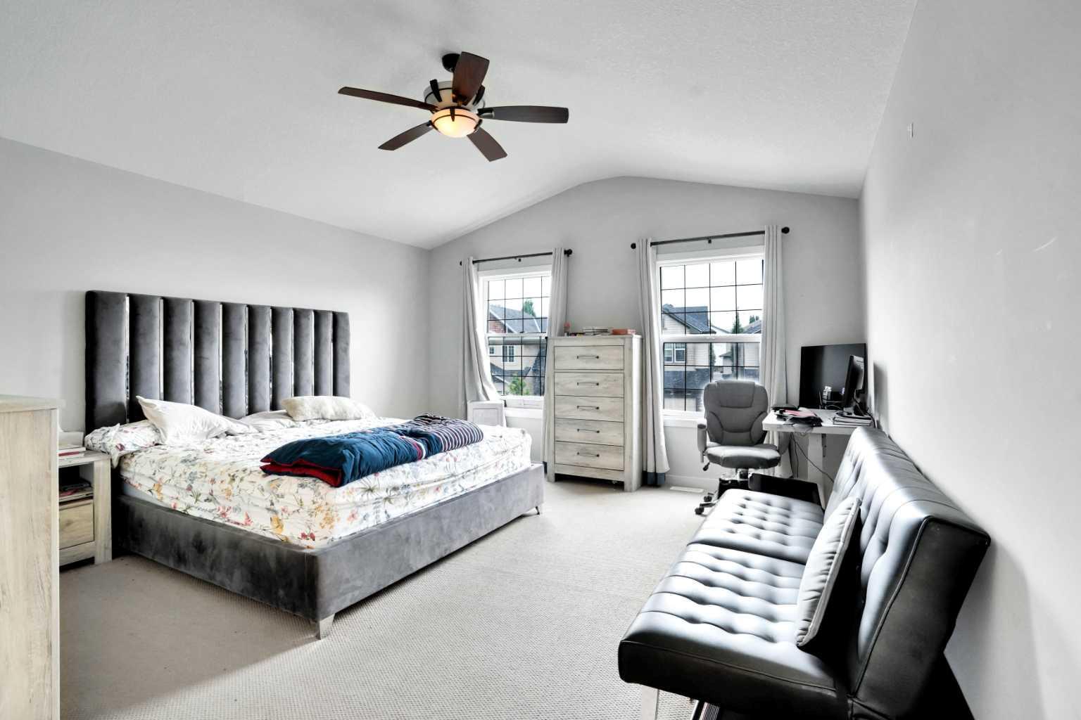 CALGARY, Alberta, T2X 0J7, CA, 3 Bedrooms Bedrooms, ,3 BathroomsBathrooms,Residential,For Sale,1906962