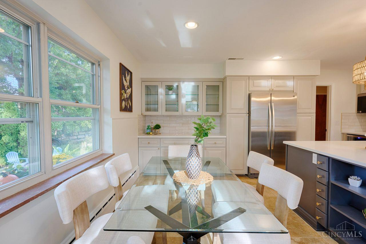 Sycamore Twp, Ohio, 45236, United States, 4 Bedrooms Bedrooms, ,3 BathroomsBathrooms,Residential,For Sale,1966566