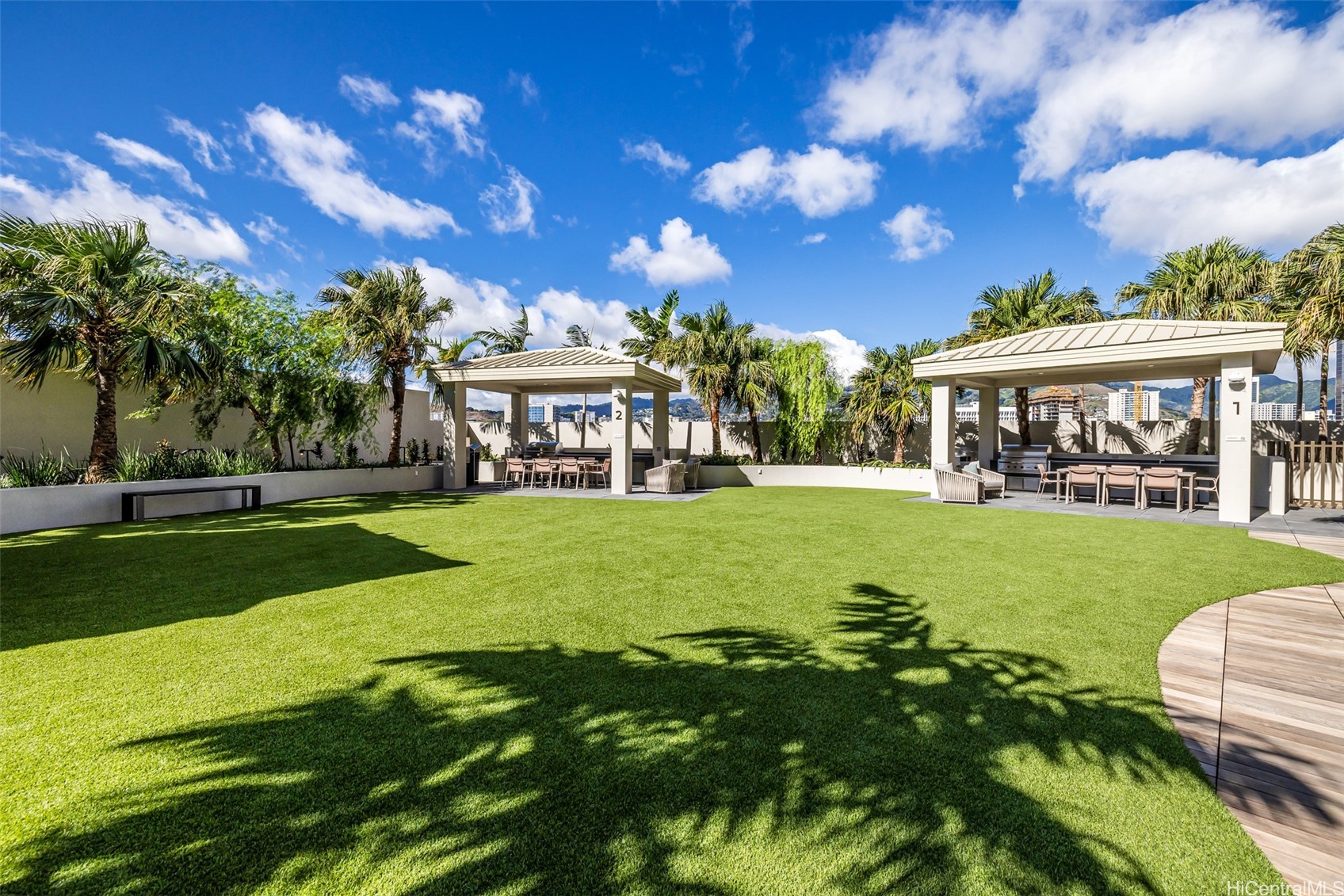 Honolulu, Hawaii, 96814, United States, 2 Bedrooms Bedrooms, ,2 BathroomsBathrooms,Residential,For Sale,1999613