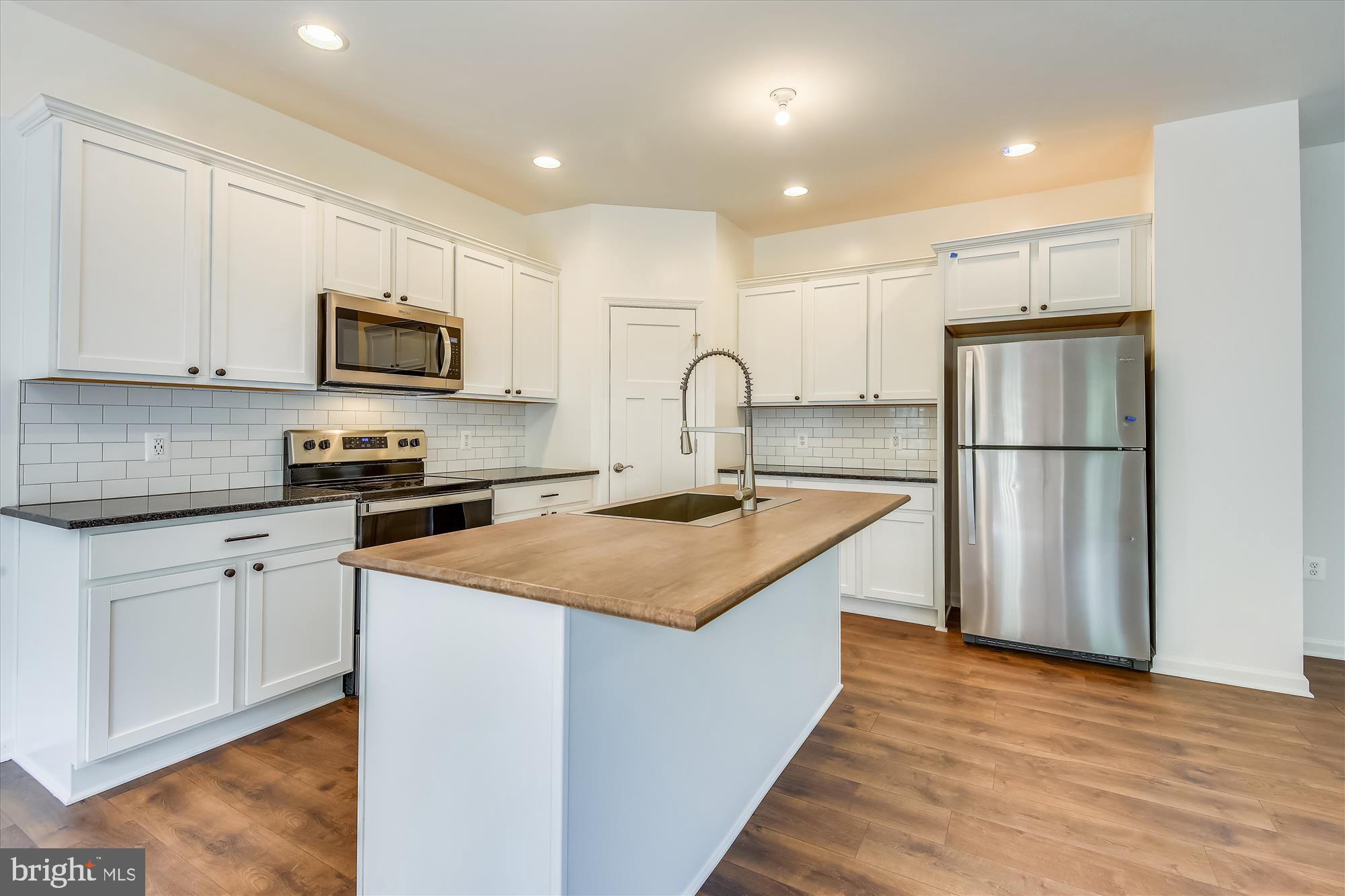 Sumerduck, Virginia, 22742, United States, 3 Bedrooms Bedrooms, ,2 BathroomsBathrooms,Residential,For Sale,1978020