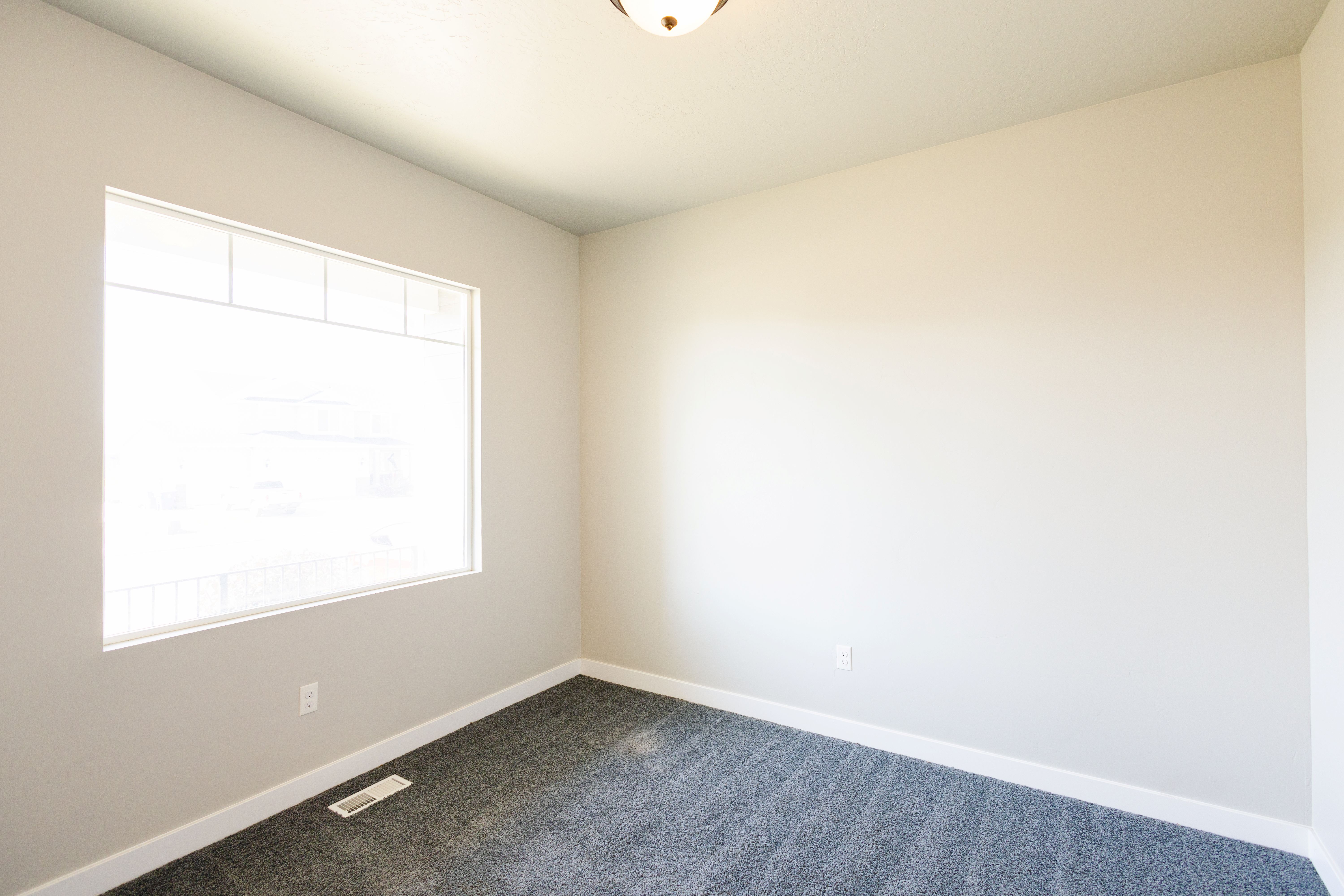 Santaquin, Utah, 84655, United States, 5 Bedrooms Bedrooms, ,5 BathroomsBathrooms,Residential,For Sale,1977423