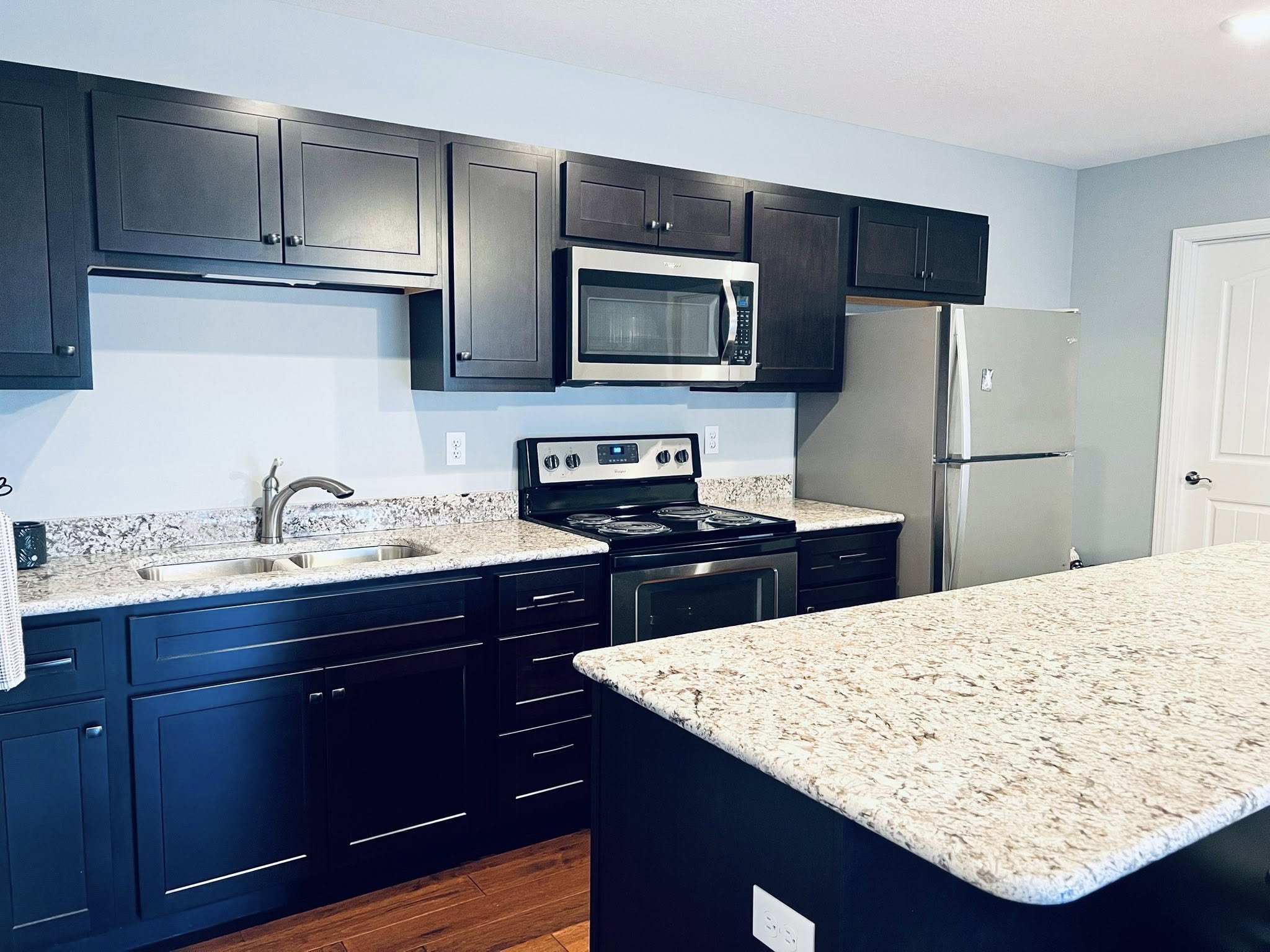 Hannibal, Missouri, 6341, United States, 4 Bedrooms Bedrooms, ,4 BathroomsBathrooms,Residential,For Sale,2005441