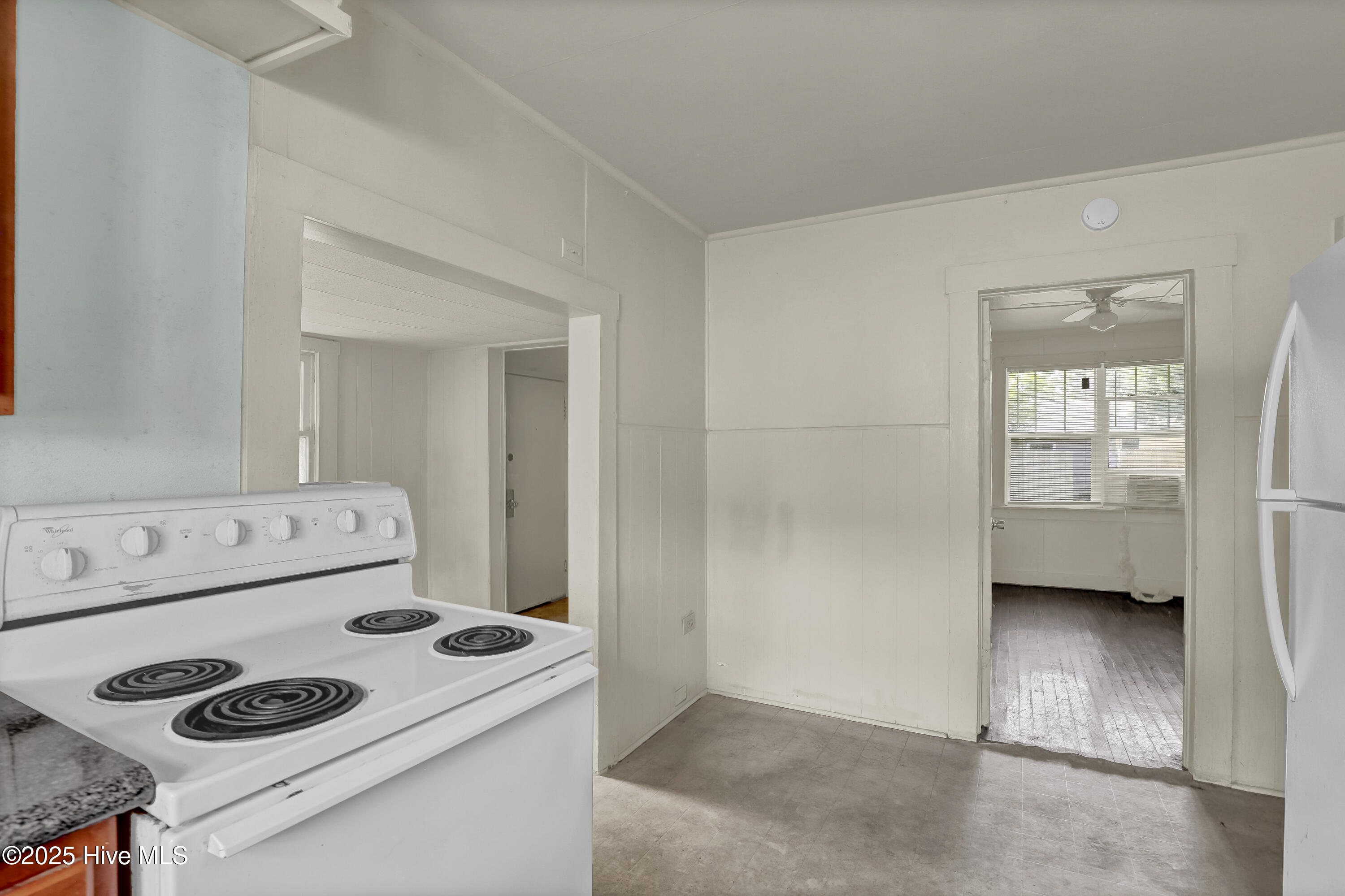 Wilmington, North Carolina, 28405, United States, 3 Bedrooms Bedrooms, ,1 BathroomBathrooms,Residential,For Sale,1866331