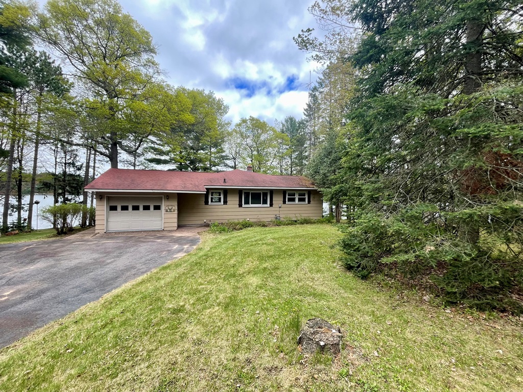 Tomahawk, Wisconsin, 54487, United States, 4 Bedrooms Bedrooms, ,2 BathroomsBathrooms,Residential,For Sale,1907326
