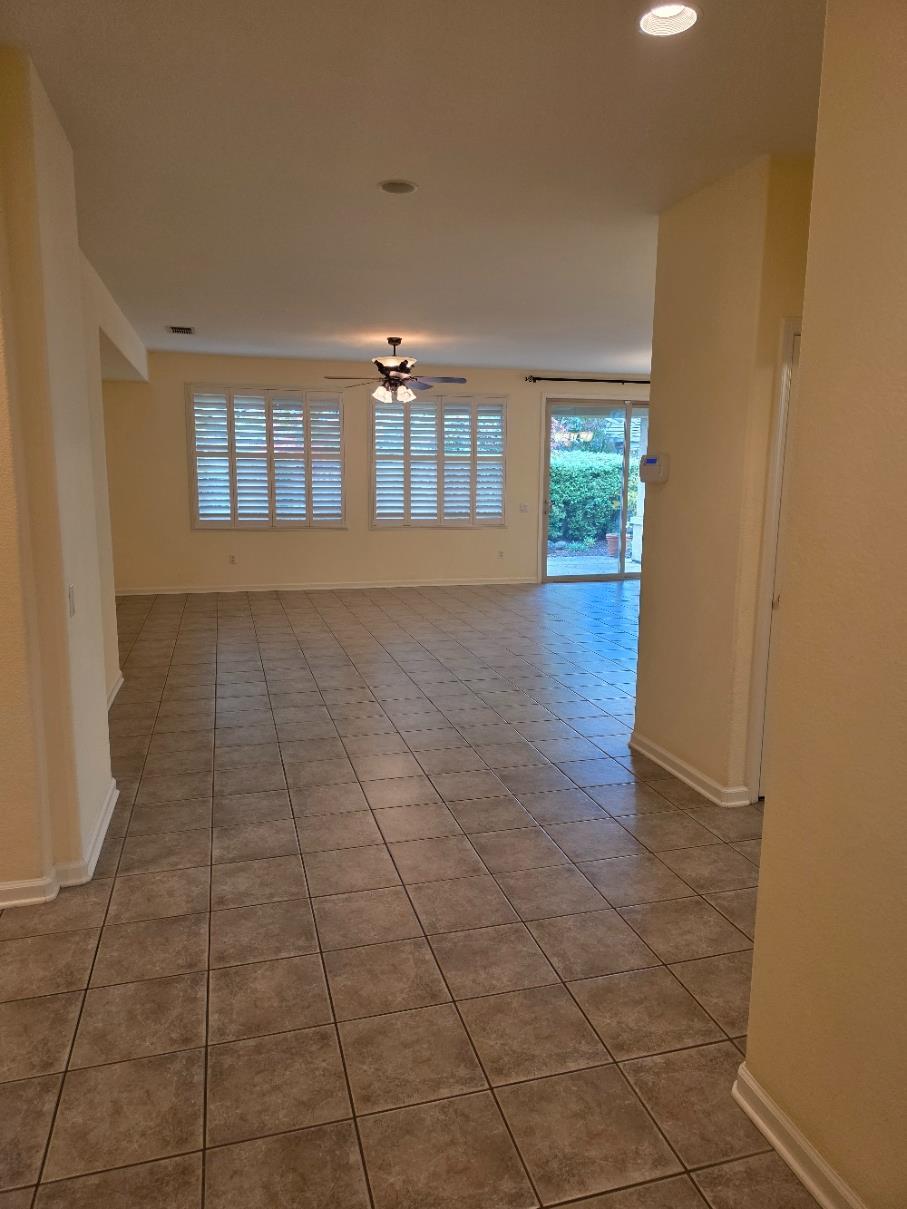 Lincoln, California, 95648, United States, 2 Bedrooms Bedrooms, ,3 BathroomsBathrooms,Residential,For Sale,1996644