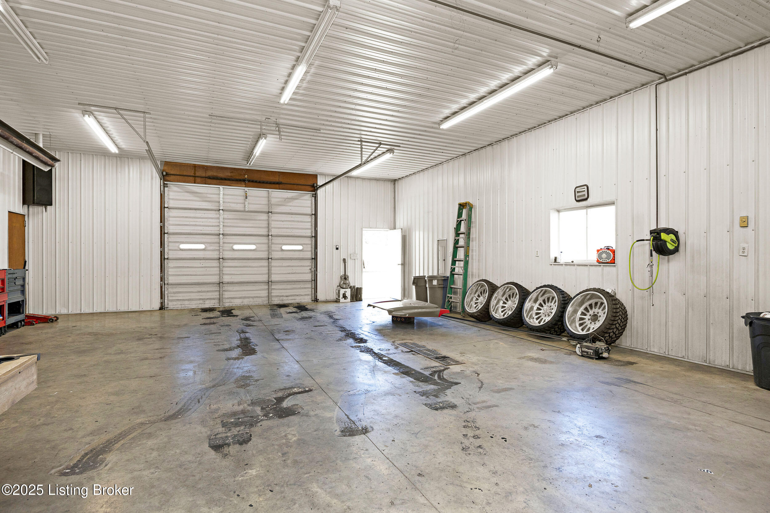 Coxs Creek, Kentucky, 40013, United States, 3 Bedrooms Bedrooms, ,3 BathroomsBathrooms,Residential,For Sale,2000776