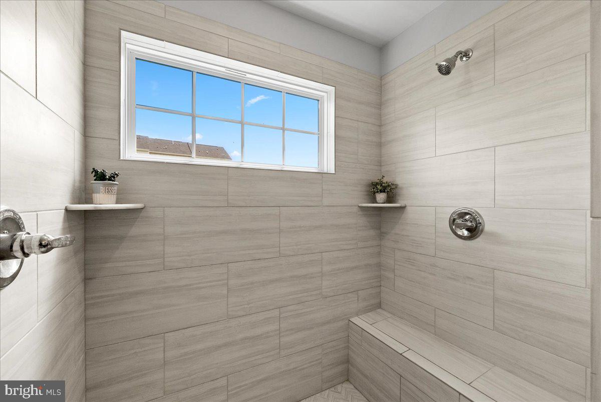Woodbridge, Virginia, 22193, United States, 3 Bedrooms Bedrooms, ,4 BathroomsBathrooms,Residential,For Sale,1921081