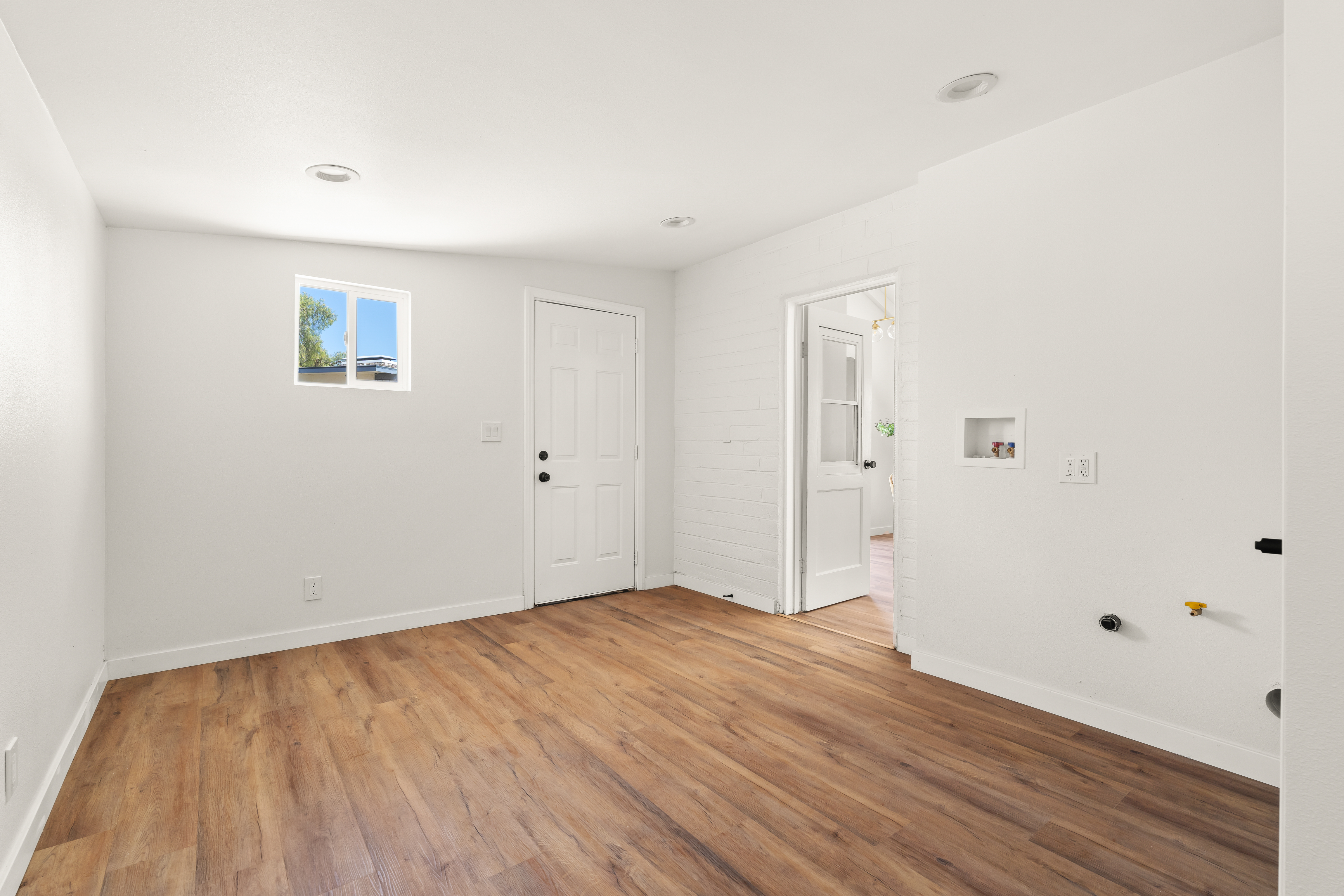  790 South Saticoy Avenue, Ventura, CA 93004 - 物件實景