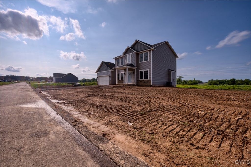Baldwinsville, New York, 13027, United States, 4 Bedrooms Bedrooms, ,3 BathroomsBathrooms,Residential,For Sale,1906814