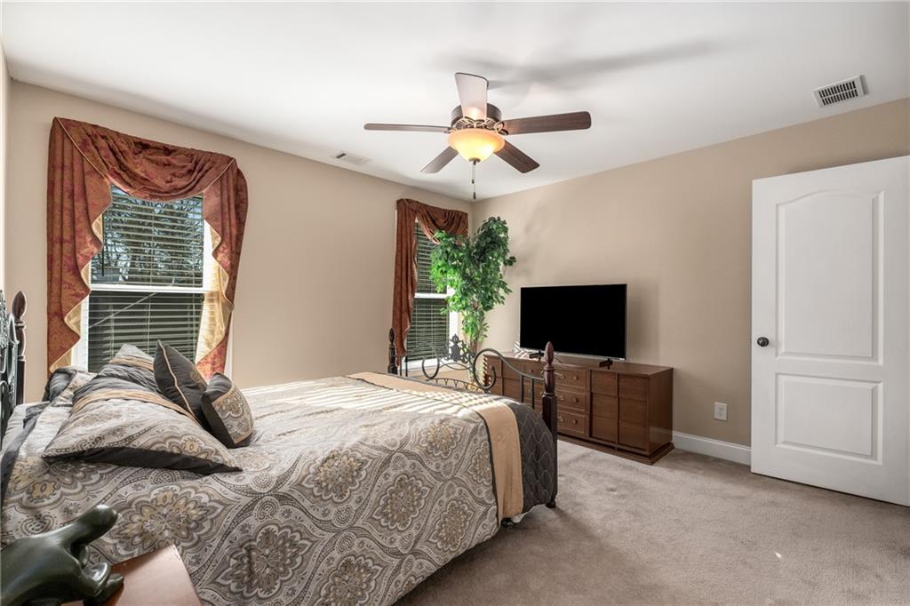 Gainesville, Georgia, 30506, United States, 4 Bedrooms Bedrooms, ,3 BathroomsBathrooms,Residential,For Sale,1737543