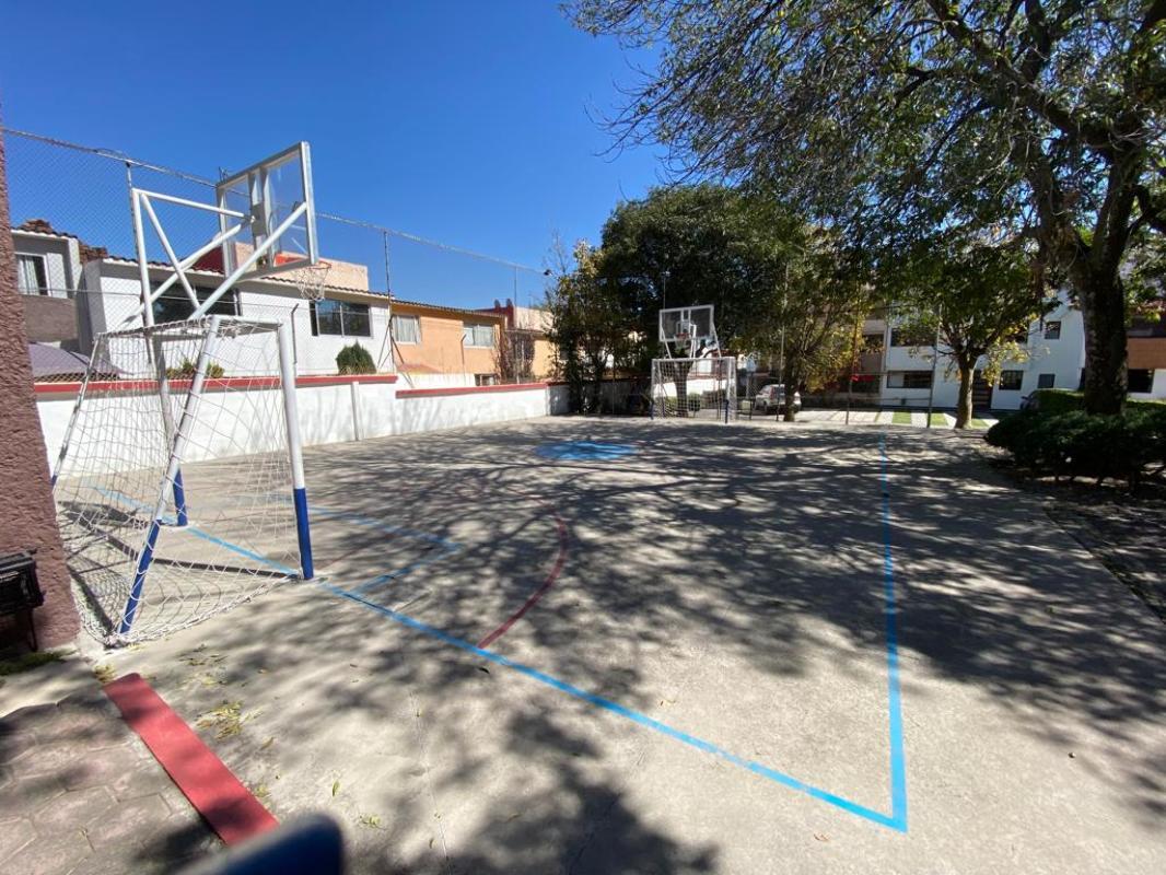 Lomas de San Mateo, Naucalpan de Juárez, Estado de México, 53227, Mexico, 4 Bedrooms Bedrooms, ,4 BathroomsBathrooms,Residential,For Sale,Lomas de San Mateo,1442481