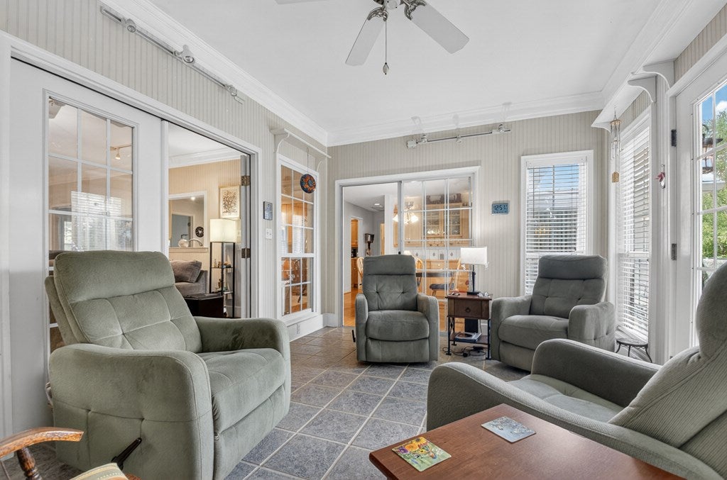 Talking Rock, Georgia, 30175, United States, 5 Bedrooms Bedrooms, ,4 BathroomsBathrooms,Residential,For Sale,1848832