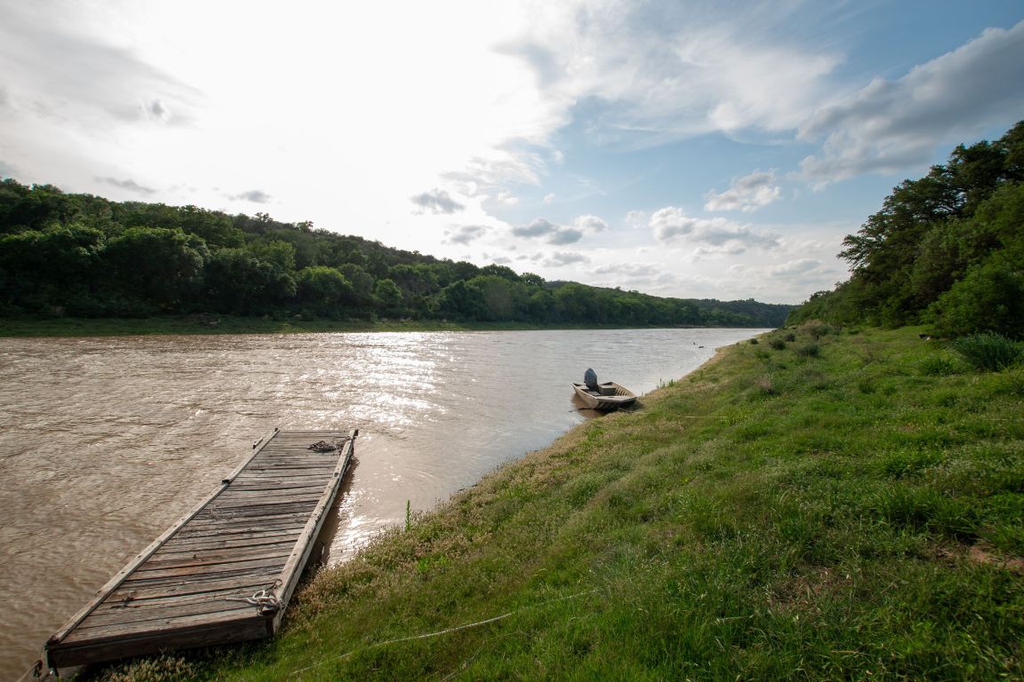 Lampasas, Texas, 76550, United States, ,Residential,For Sale,1907758