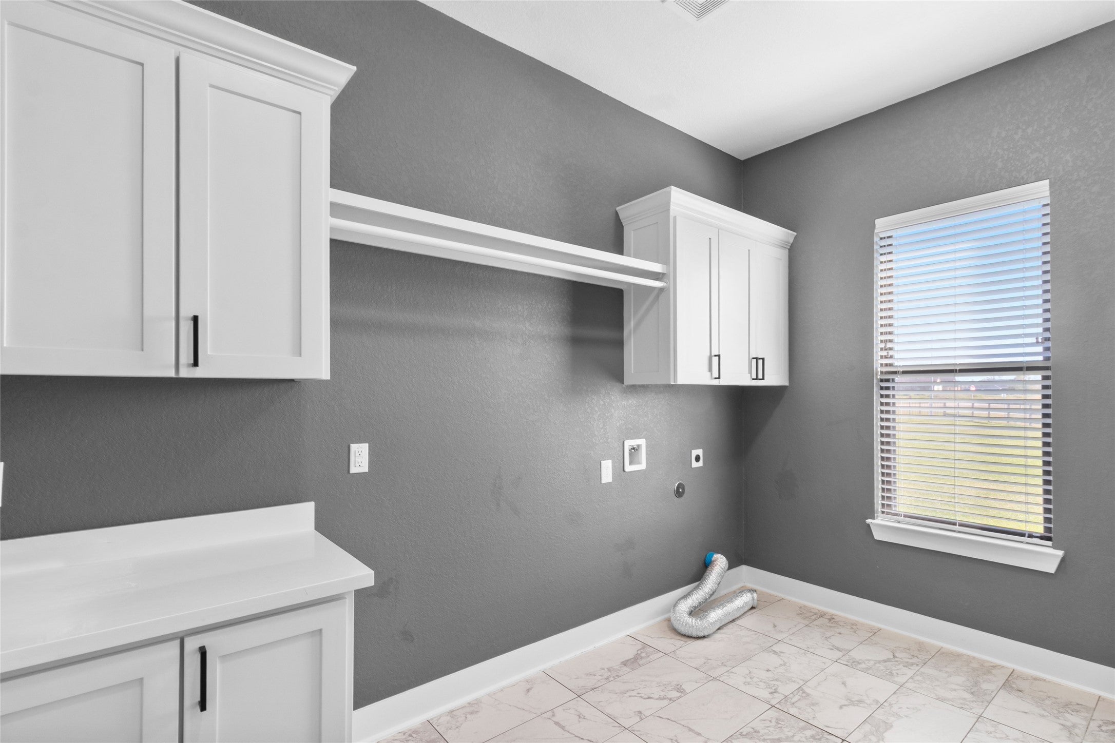 Angleton, Texas, 77515, United States, 4 Bedrooms Bedrooms, ,4 BathroomsBathrooms,Residential,For Sale,1992387