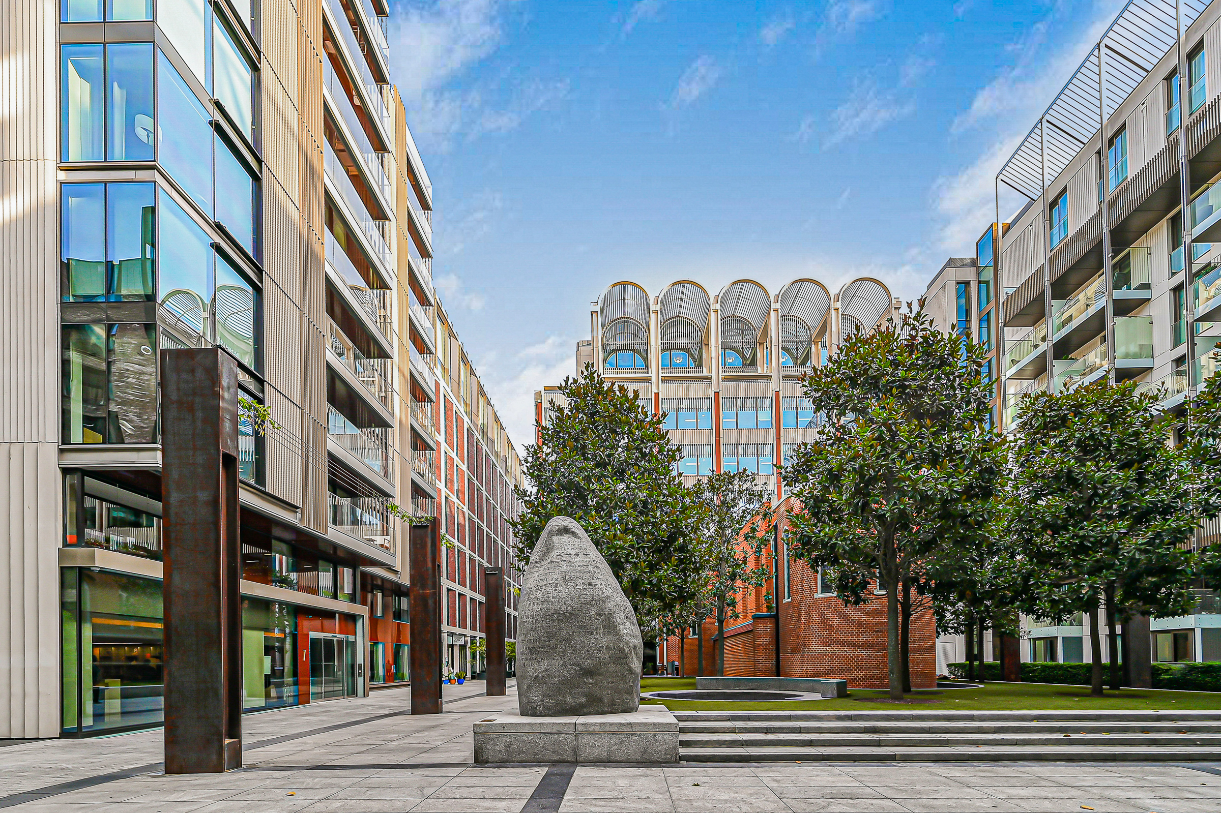  A full-floor penthouse with wraparound terraces and far-reaching views across Fi - 物件實景