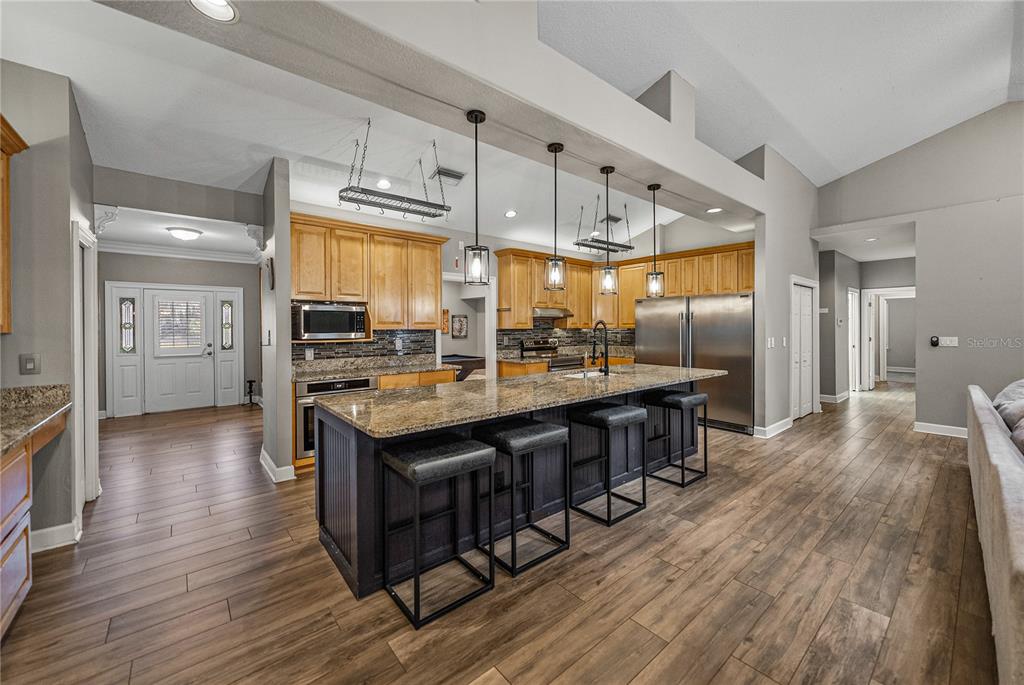 Seffner, Florida, 33584, United States, 5 Bedrooms Bedrooms, ,4 BathroomsBathrooms,Residential,For Sale,1991744