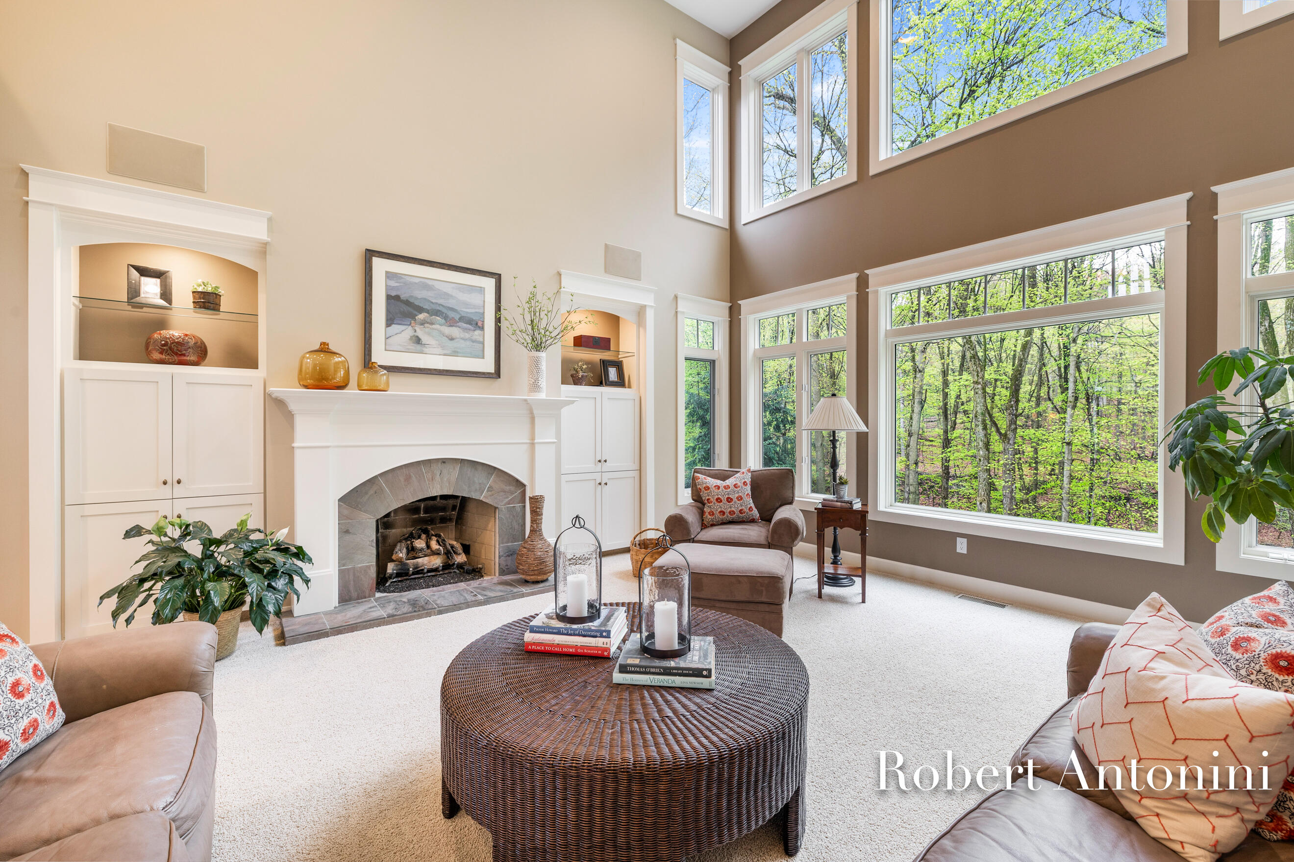 Grand Rapids, Michigan, 49525, United States, 5 Bedrooms Bedrooms, ,4 BathroomsBathrooms,Residential,For Sale,1837852