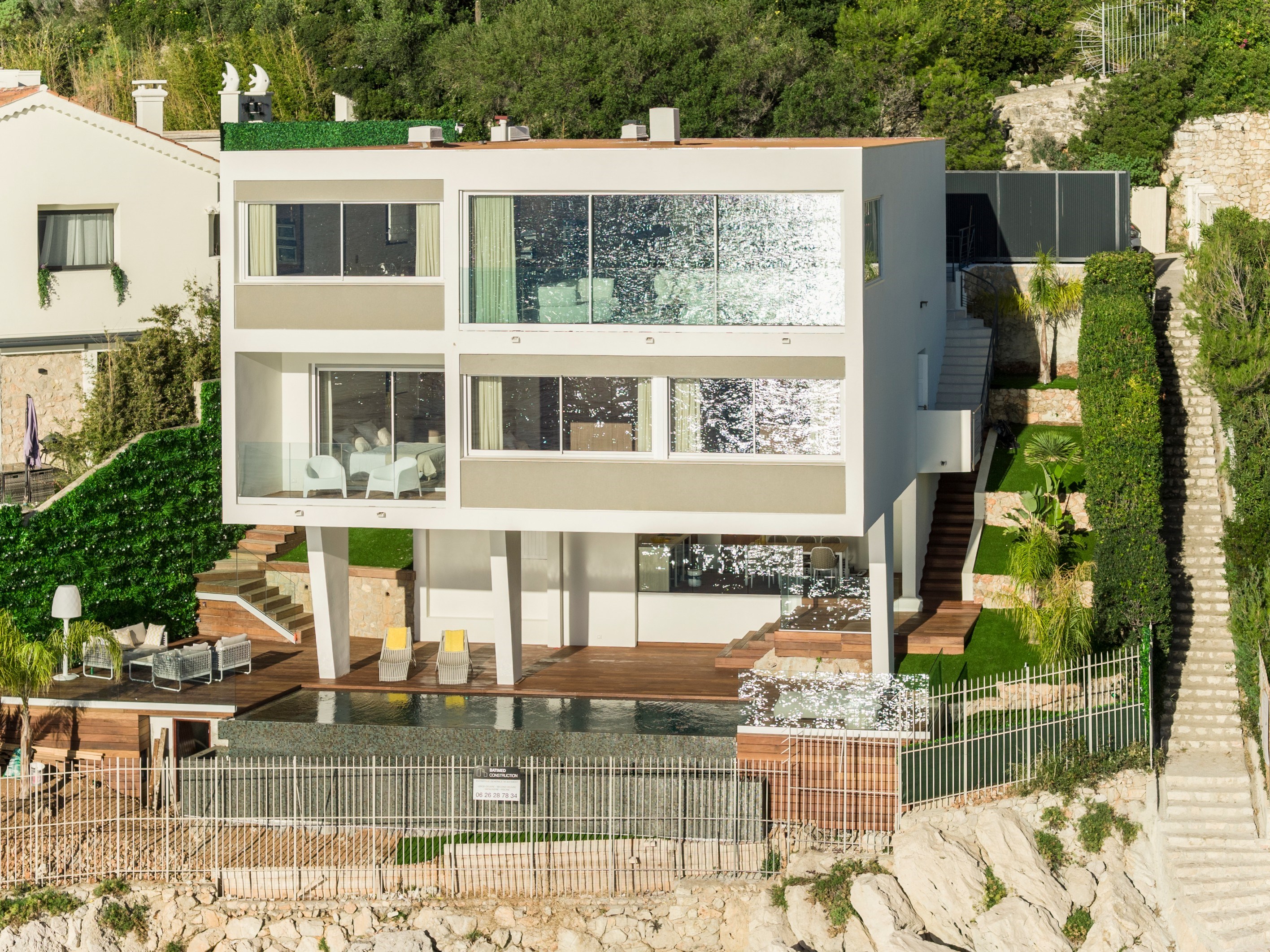  Modernist sea front villa with panoramic sea view and pool, Cap de Nice - 物件實景