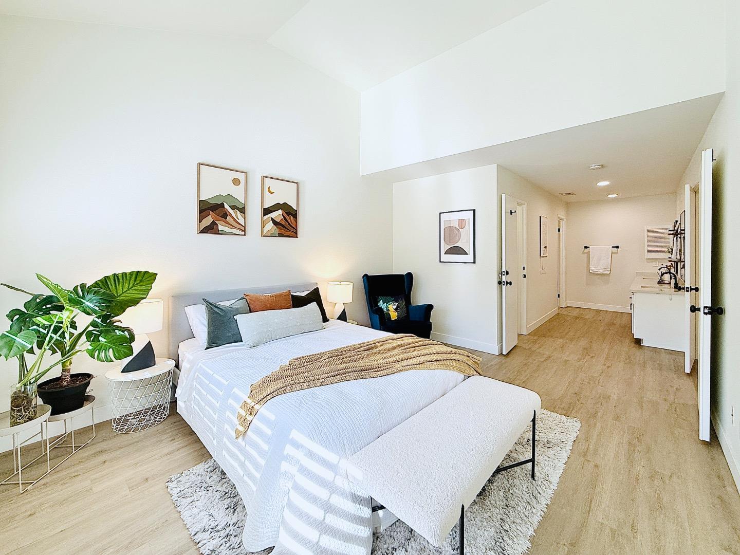Santa Clara, California, 95051, United States, 2 Bedrooms Bedrooms, ,2 BathroomsBathrooms,Residential,For Sale,1941992