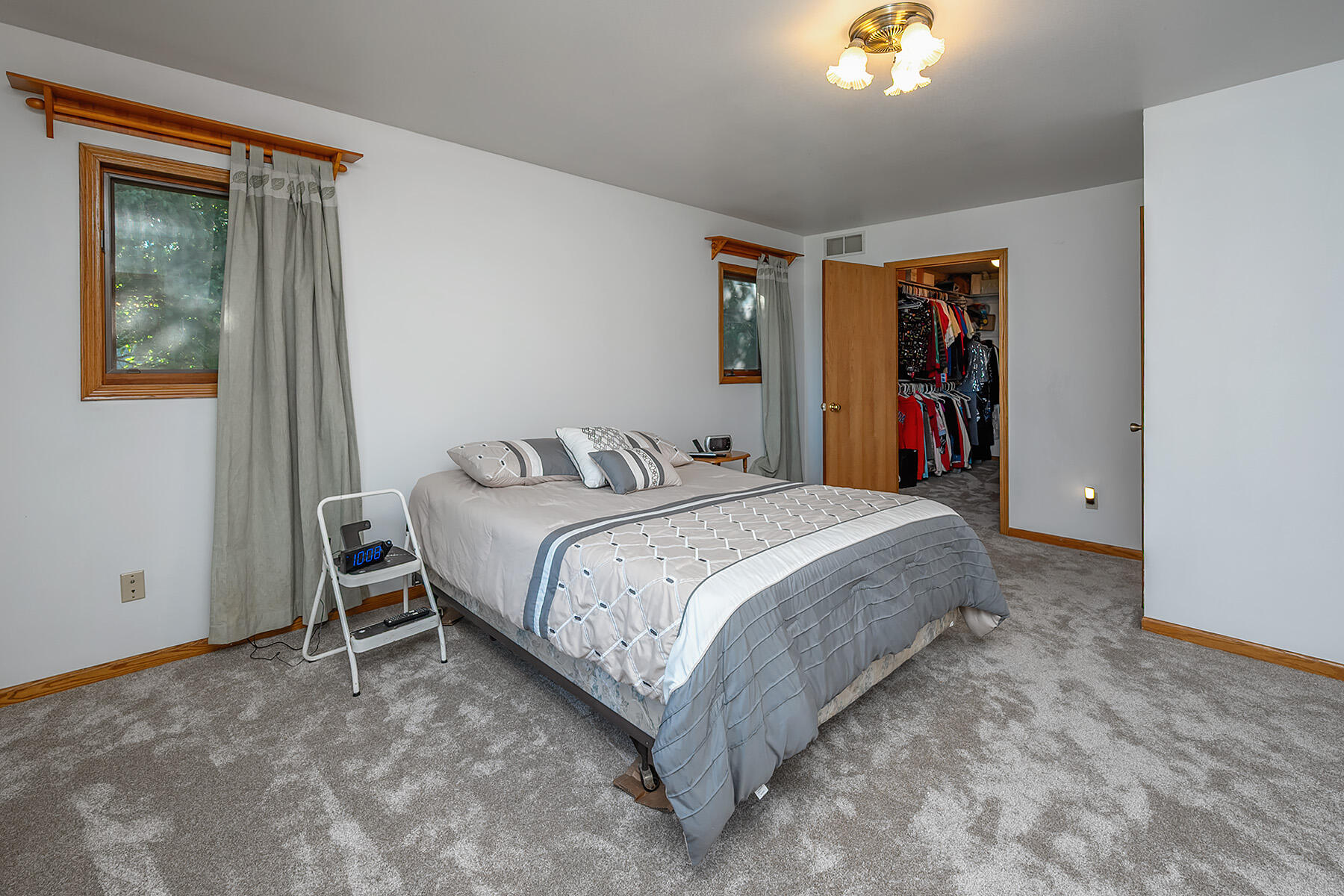 Hustisford, Wisconsin, 53034, United States, 3 Bedrooms Bedrooms, ,3 BathroomsBathrooms,Residential,For Sale,1962581