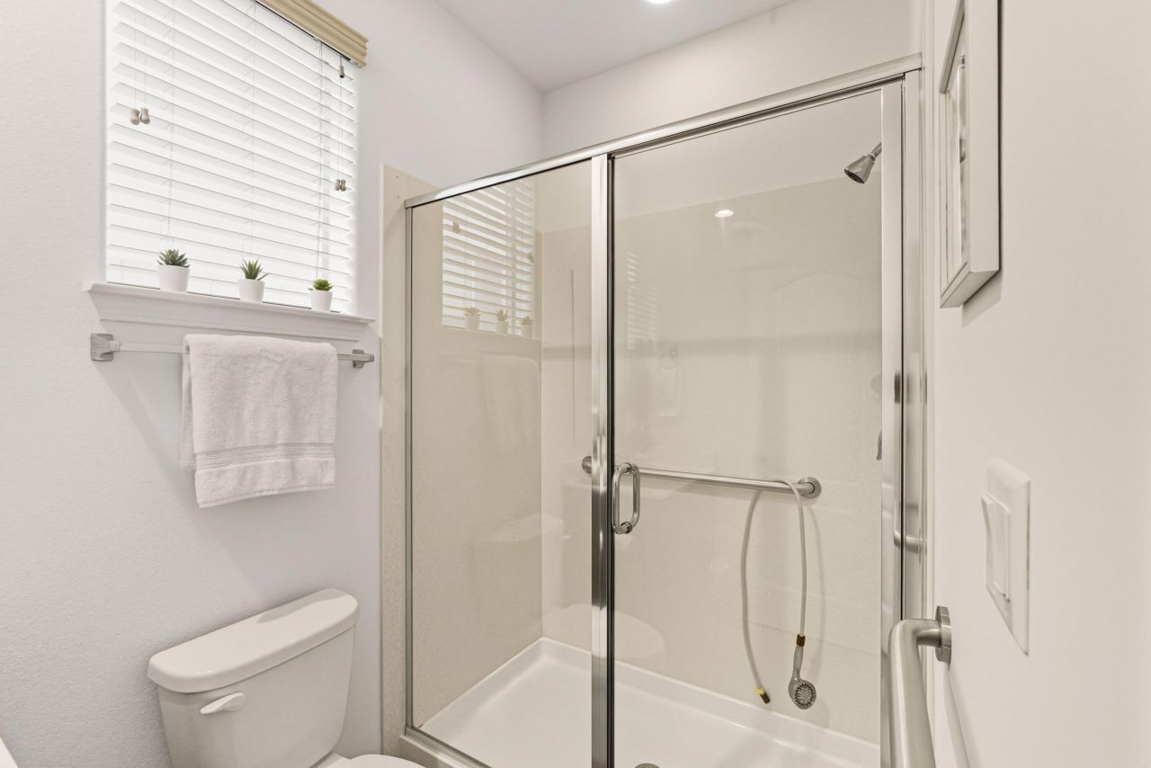 Albuquerque, New Mexico, 87120, United States, 5 Bedrooms Bedrooms, ,4 BathroomsBathrooms,Residential,For Sale,1957910