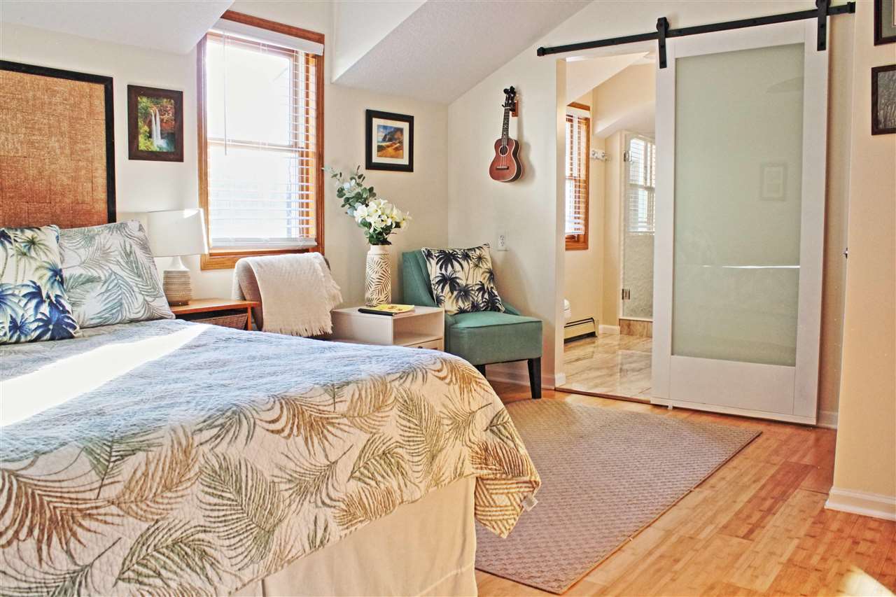 Charlevoix, Michigan, 49720, United States, 5 Bedrooms Bedrooms, ,5 BathroomsBathrooms,Residential,For Sale,1948614