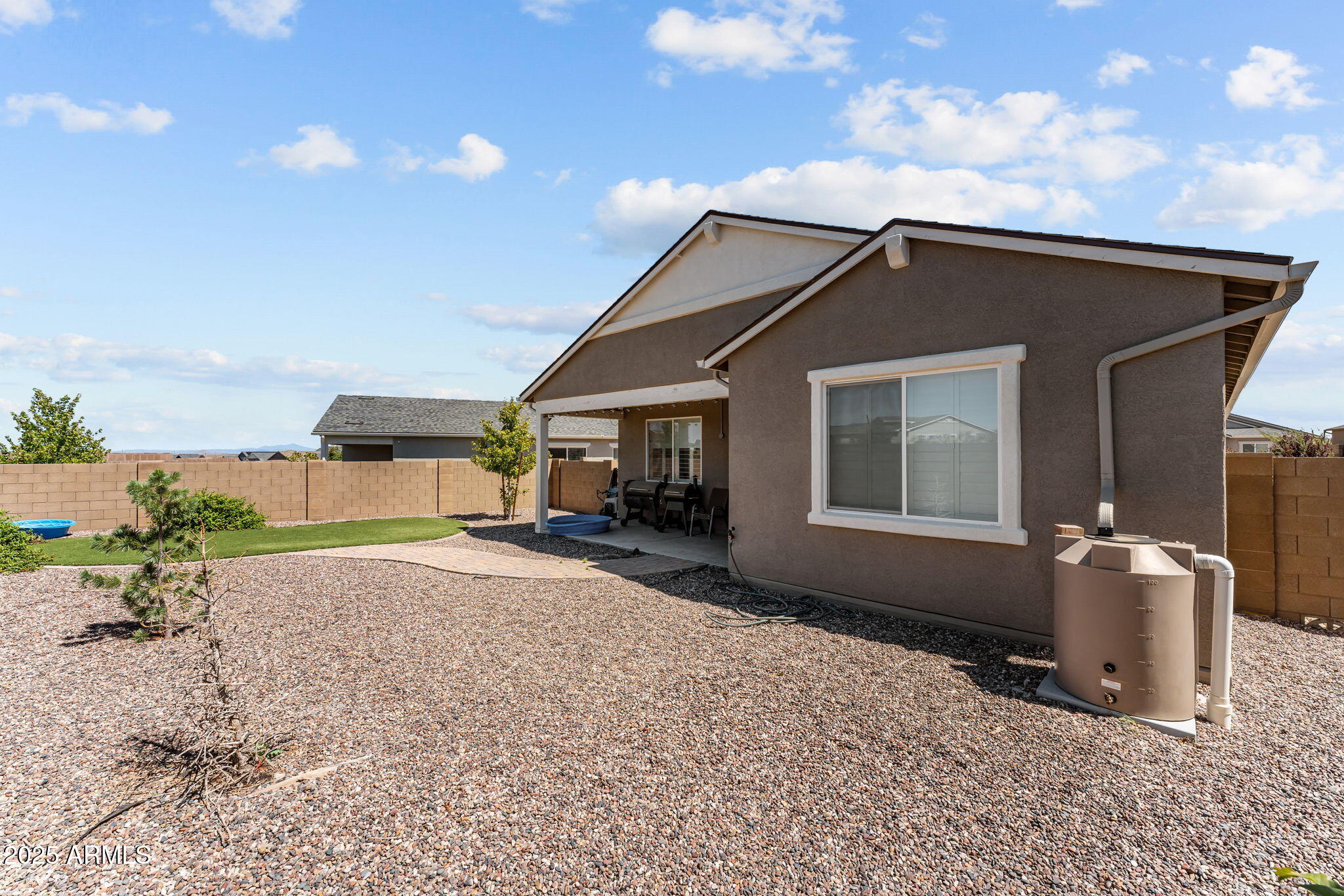 Prescott, Arizona, 86305, United States, 2 Bedrooms Bedrooms, ,2 BathroomsBathrooms,Residential,For Sale,1977514