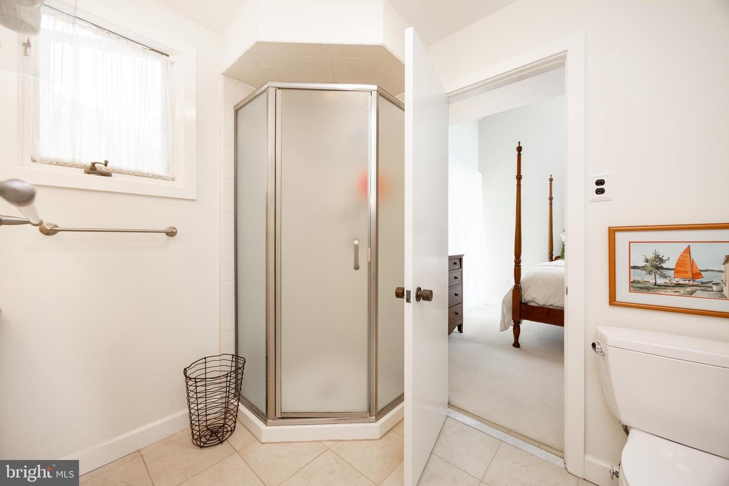 DEVON, Pennsylvania, 19333, United States, 2 Bedrooms Bedrooms, ,3 BathroomsBathrooms,Residential,For Sale,1980248