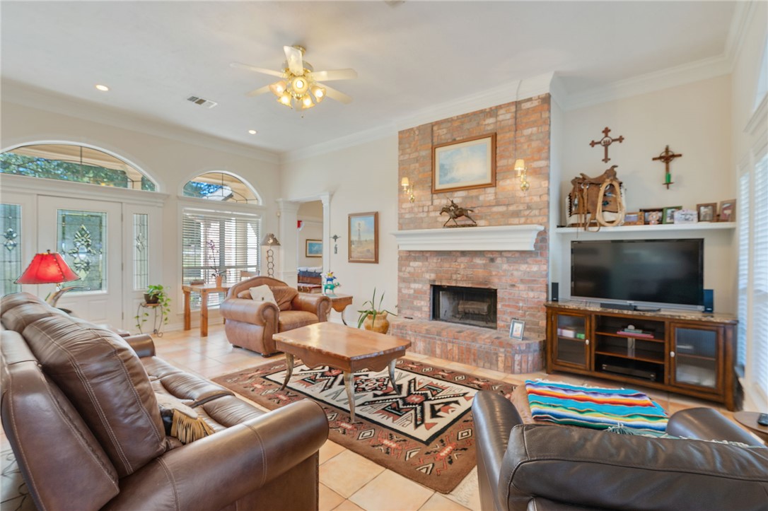 College Station, Texas, 77845, United States, 3 Bedrooms Bedrooms, ,3 BathroomsBathrooms,Residential,For Sale,2005099