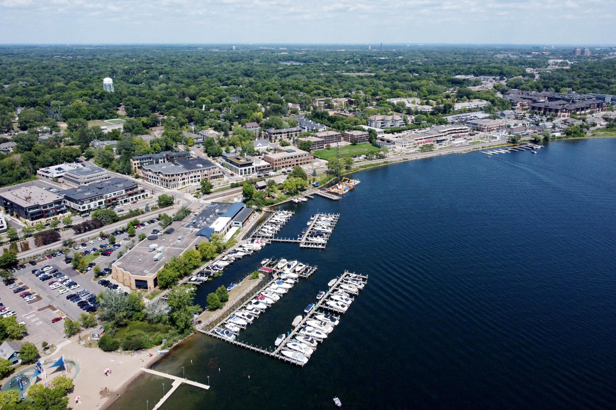 Wayzata, Minnesota, 55391, United States, 4 Bedrooms Bedrooms, ,1 BathroomBathrooms,Residential,For Sale,1949813